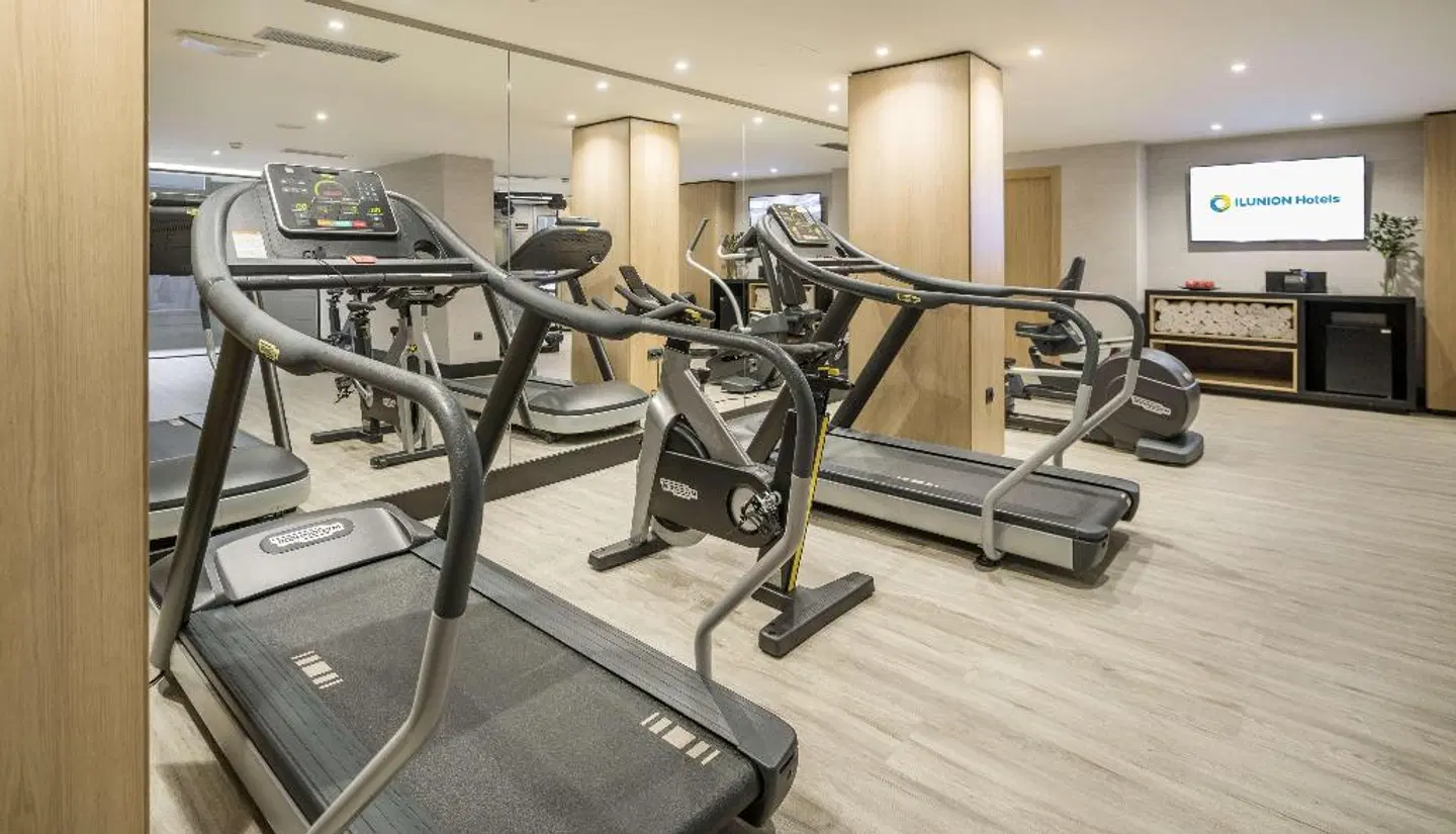 Hotel ILUNION Malaga SPORTS_AND_LEISURE