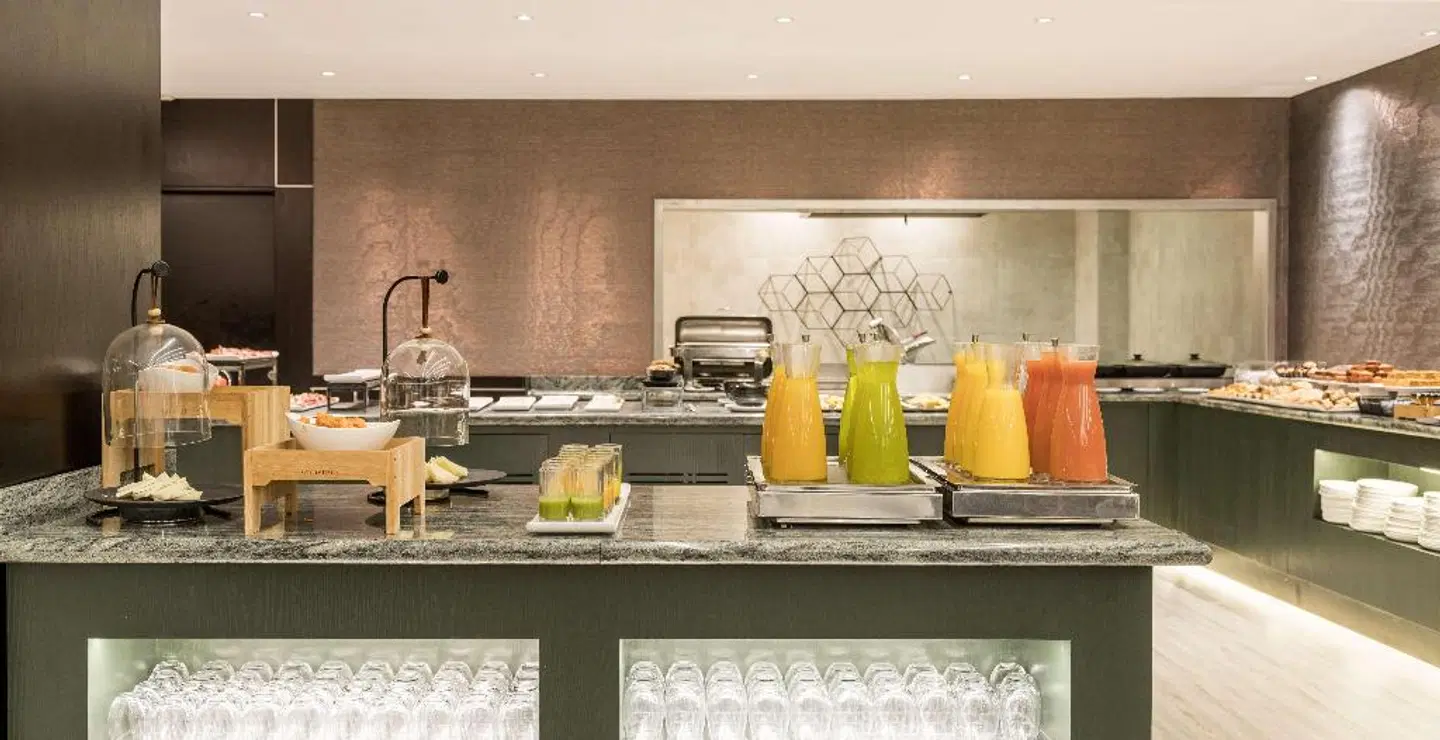 Hotel ILUNION Malaga Restaurant