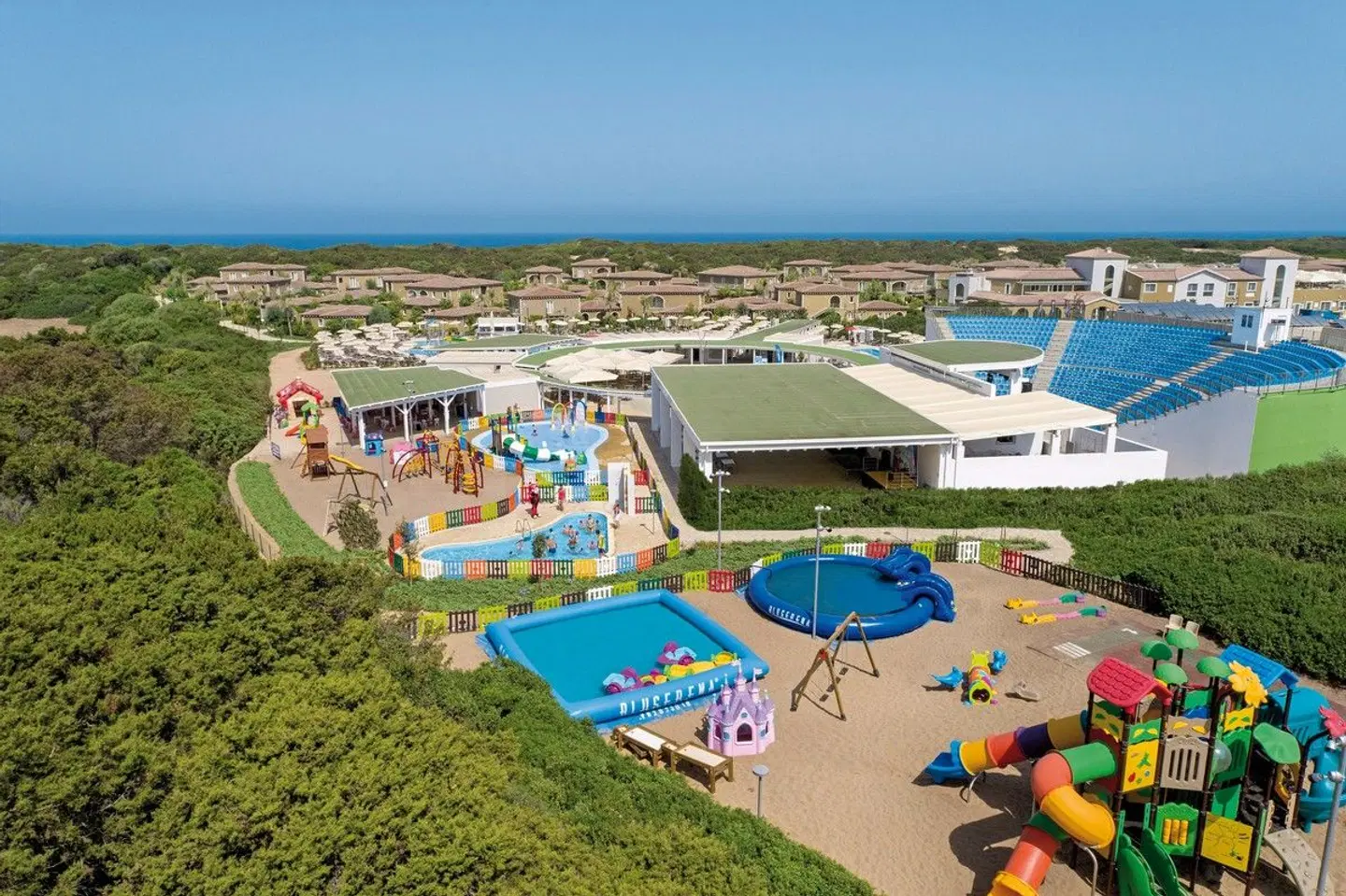 Is Serenas Badesi Resort OUTDOOR_POOL