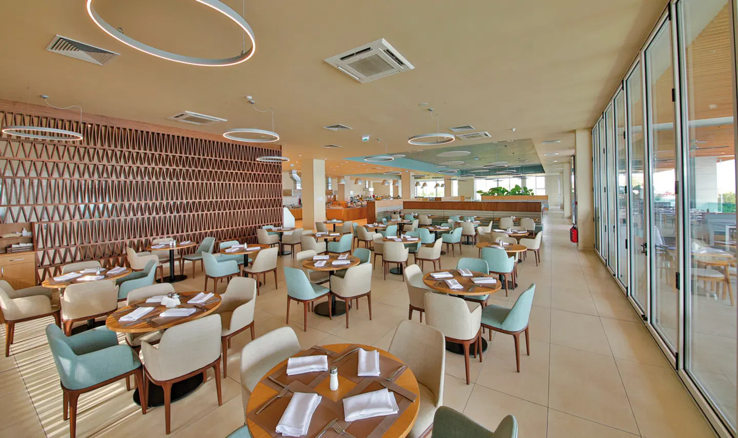White Lagoon RESTAURANT