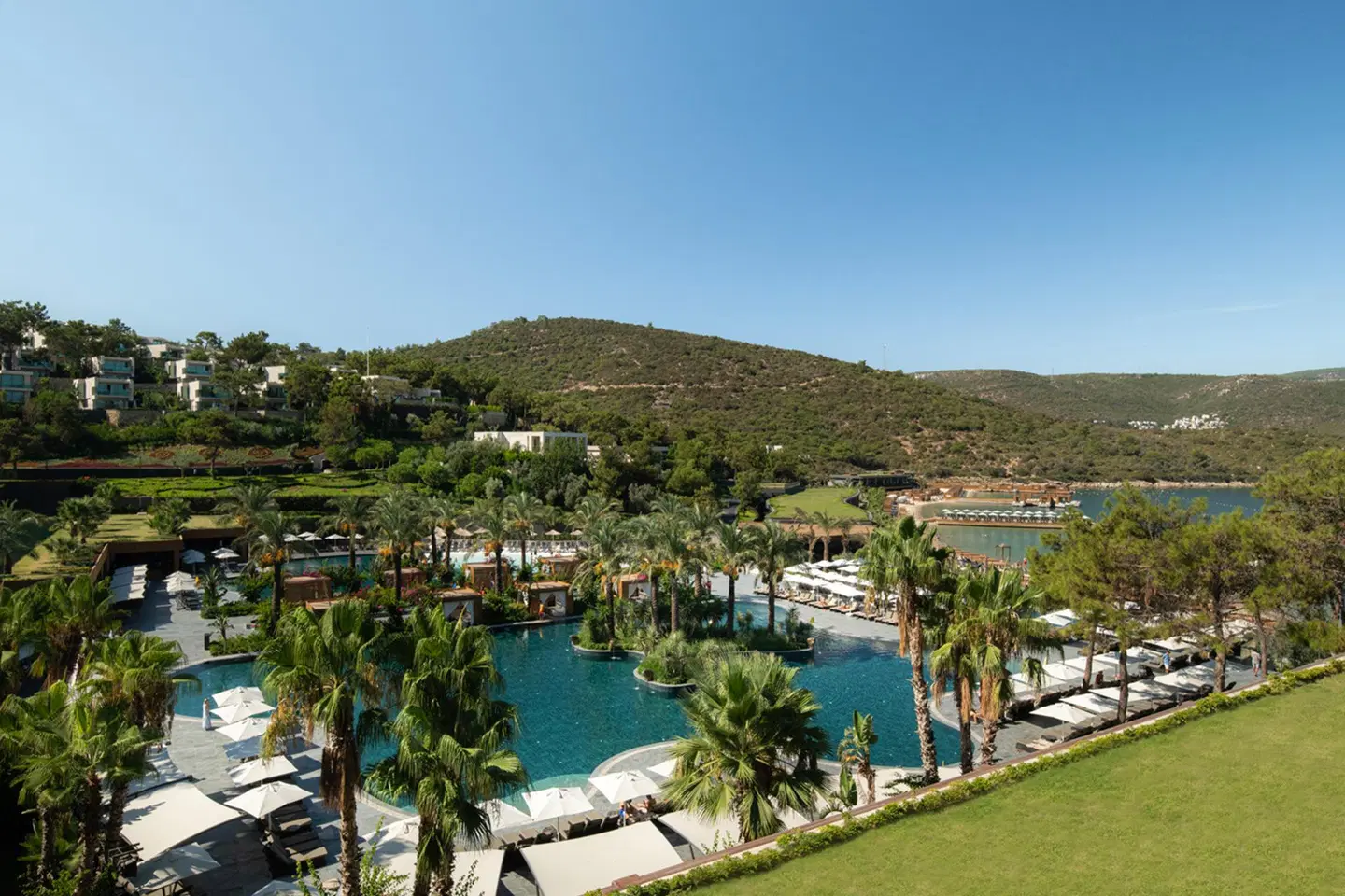 Vogue Hotel Supreme Bodrum OUTDOOR_POOL
