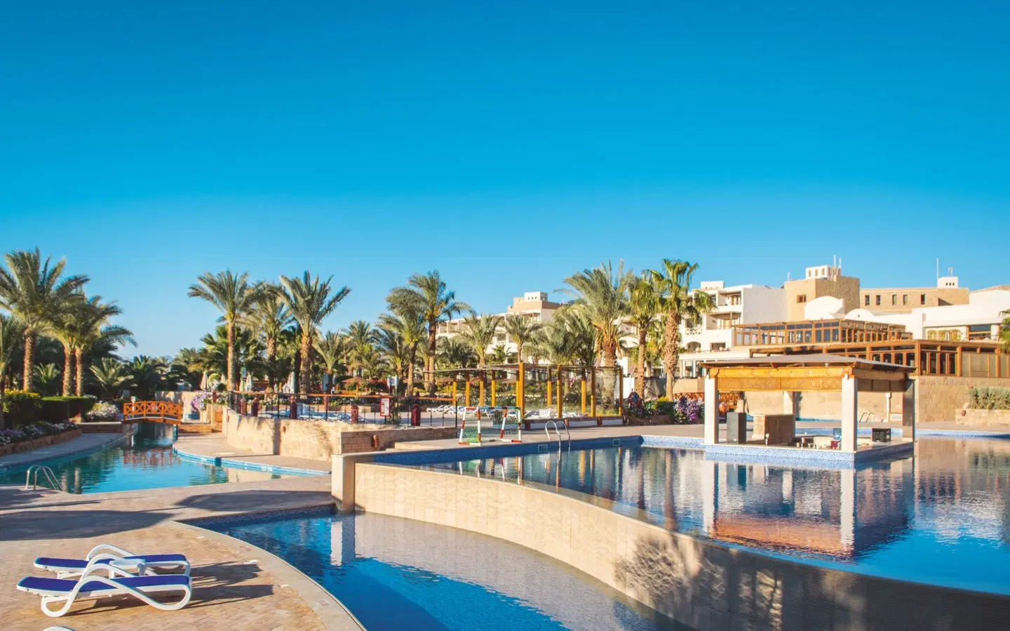 Fort Arabesque Resort & Spa, Villas & The West Bay OUTDOOR_POOL