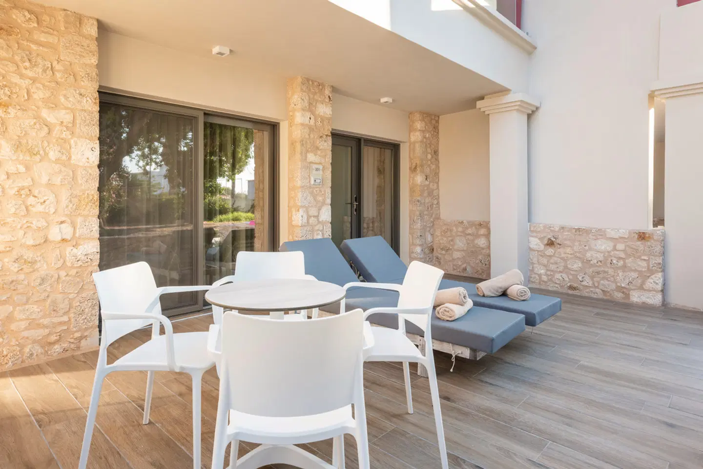 Apollon Terrasse