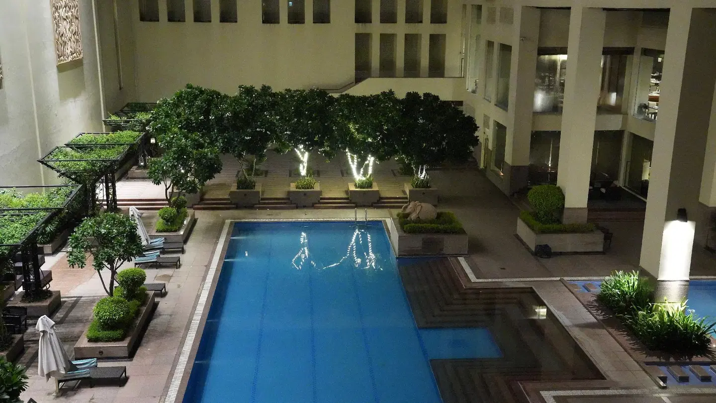 Jaipur Marriott Hallenbad