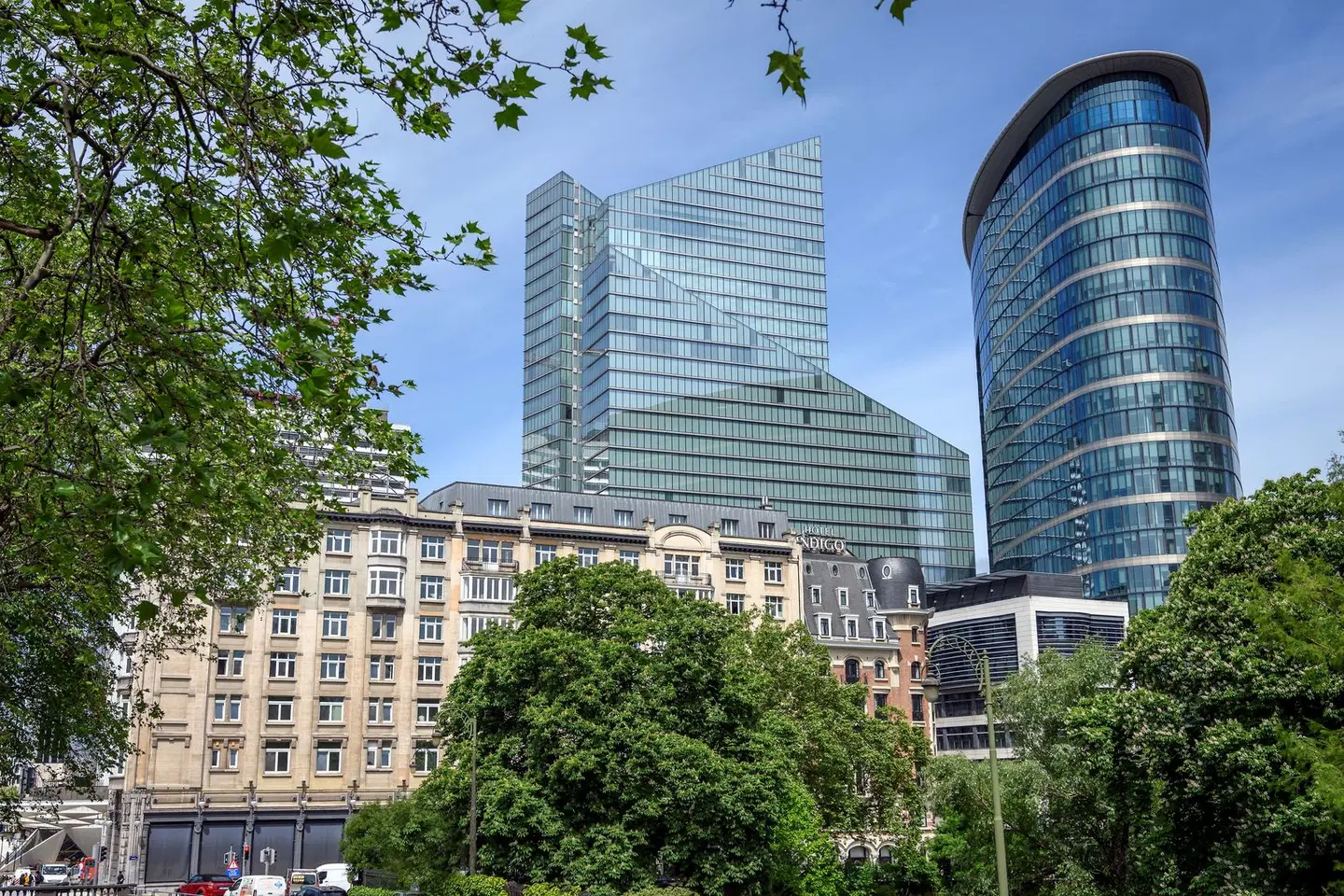 DoubleTree by Hilton Brussels City EXTERIOR