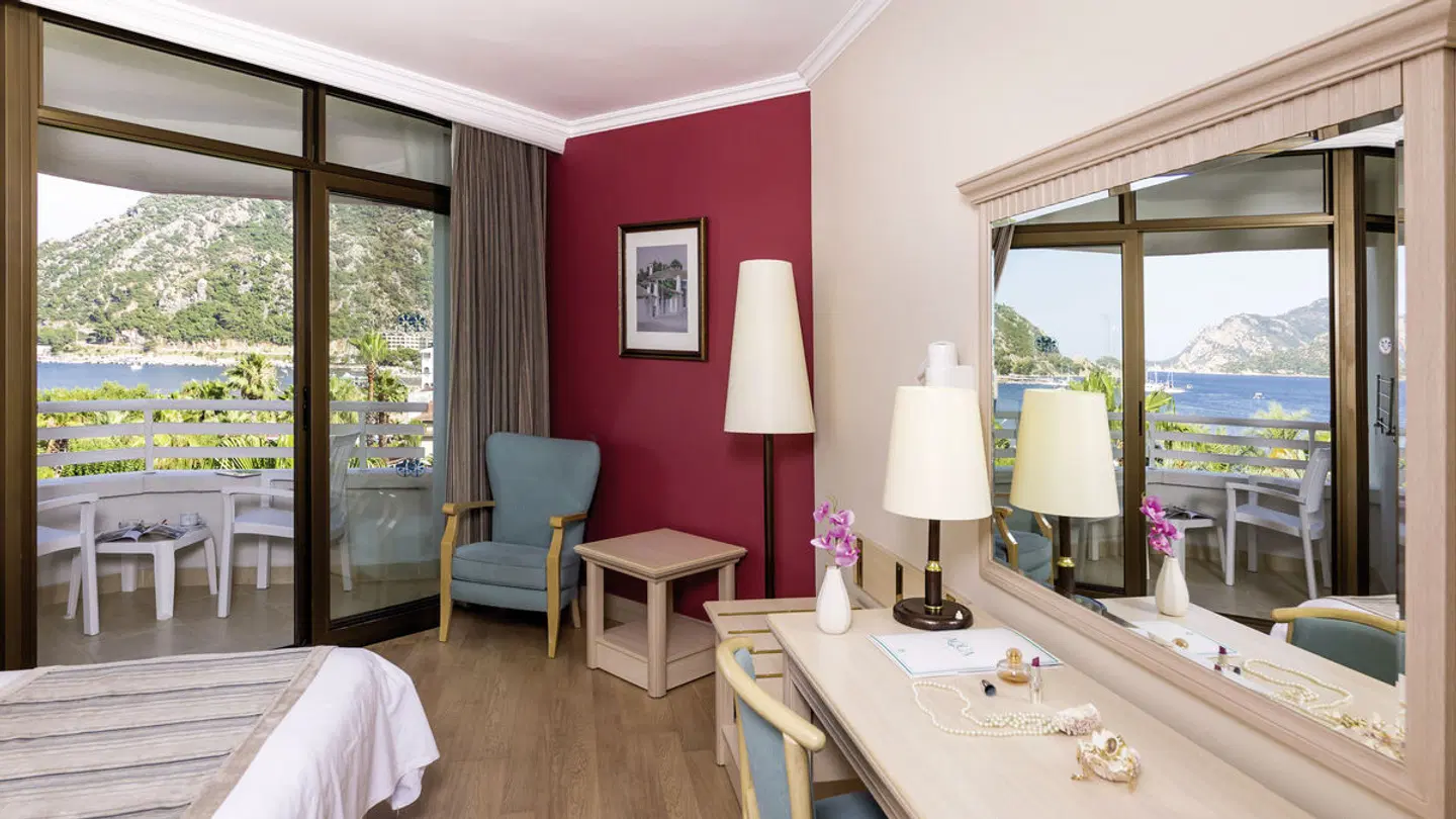 Aqua ROOM_EXAMPLE