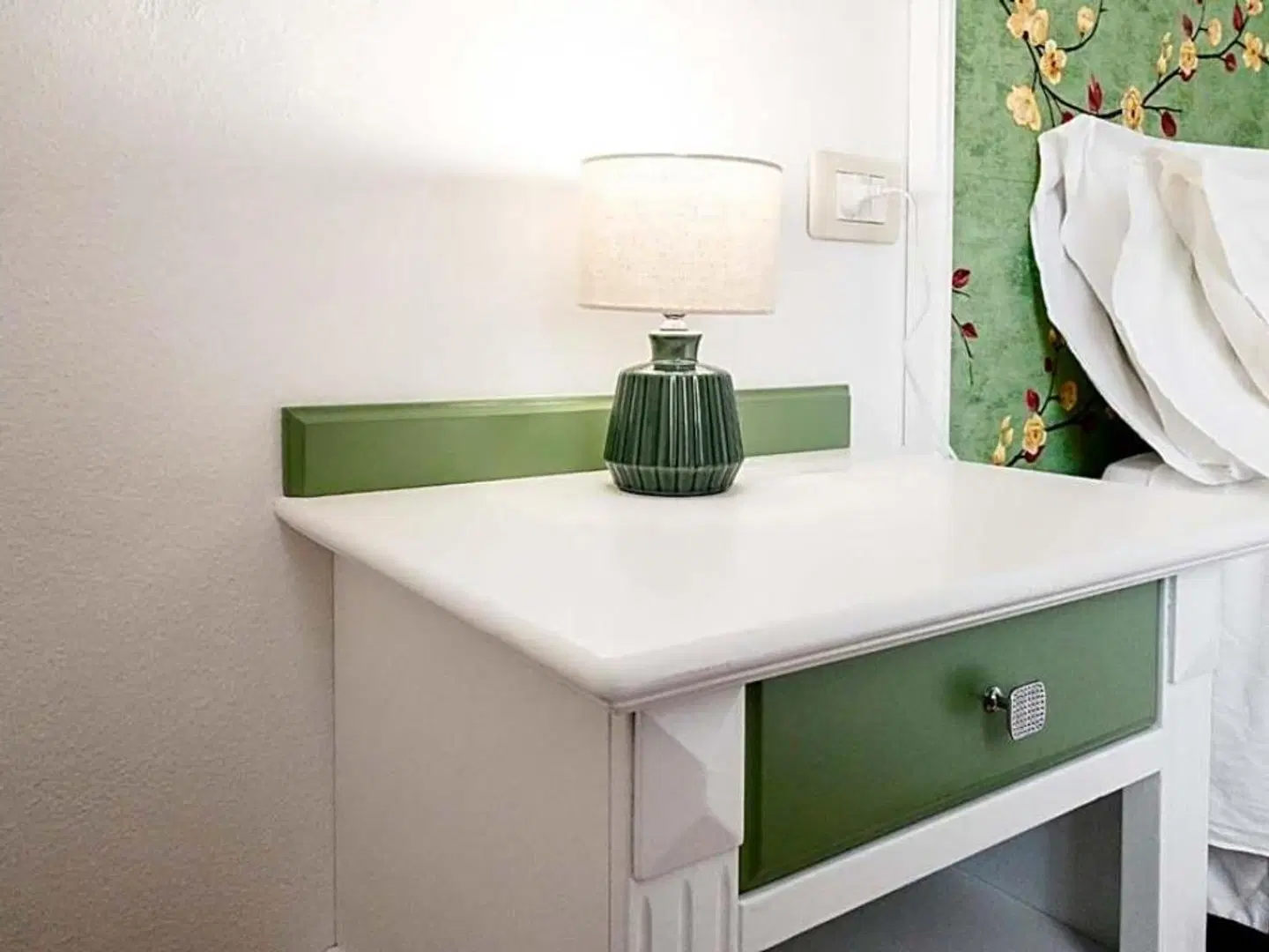Donatella ROOM_EXAMPLE