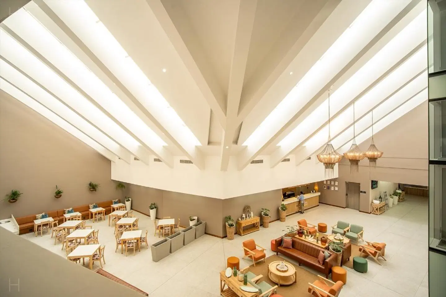 Lagoon Beach Hotel Restaurant
