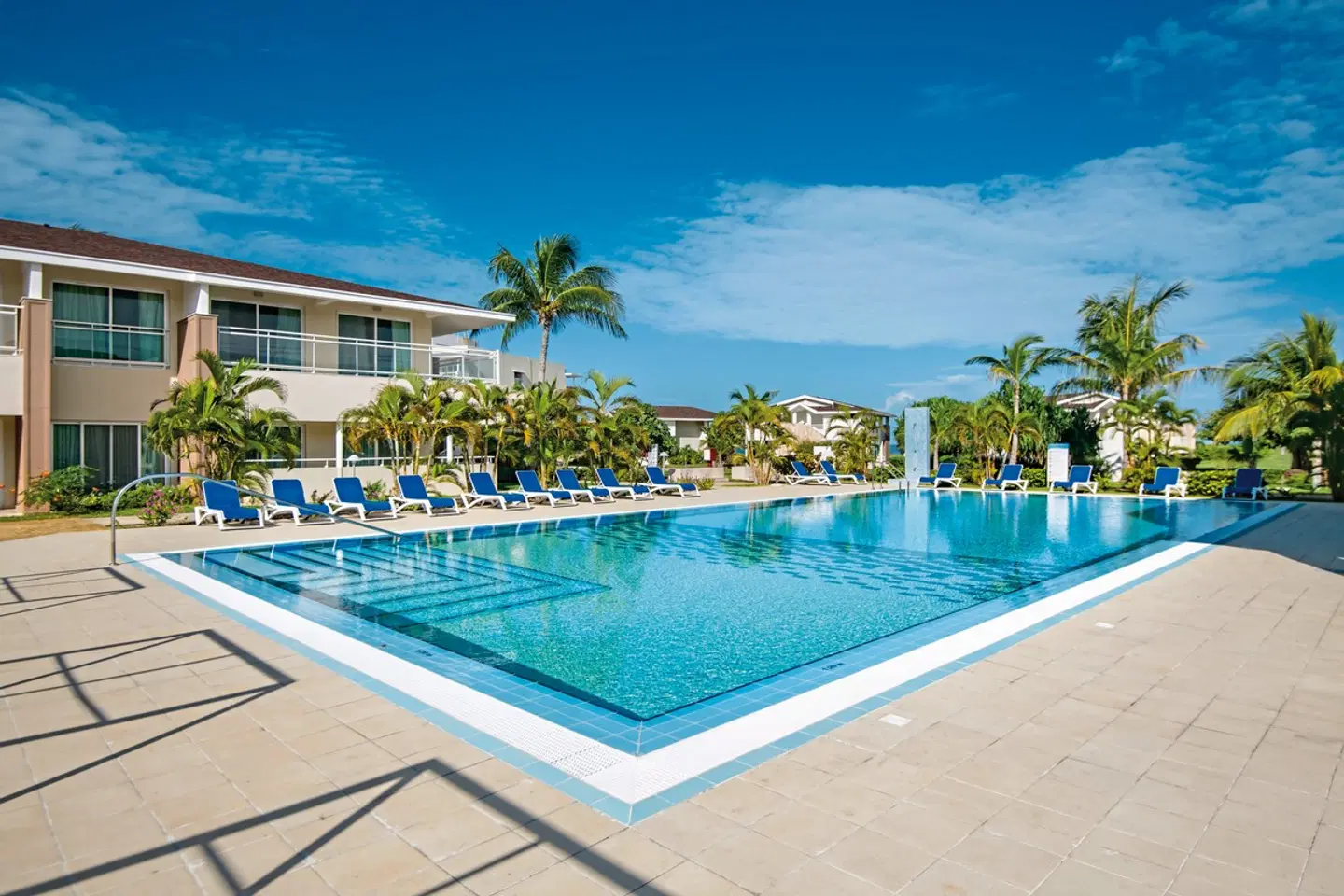 Playa Vista Azul OUTDOOR_POOL