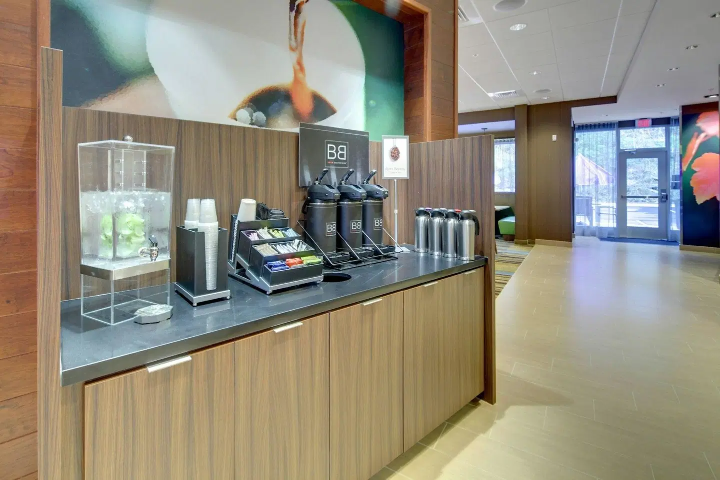 Fairfield by Marriott Inn & Suites Asheville Tunnel Road Bar