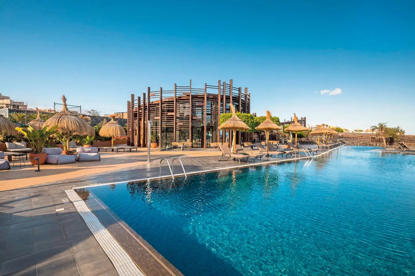 Barceló Tenerife Royal Level OUTDOOR_POOL