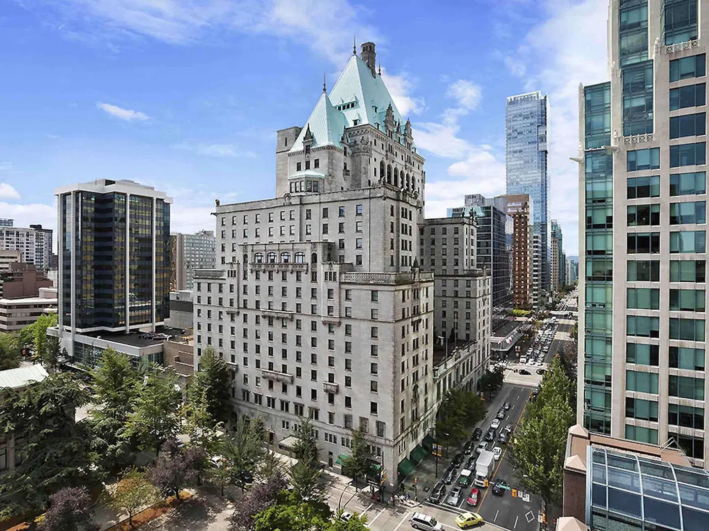 Fairmont Hotel Vancouver EXTERIOR
