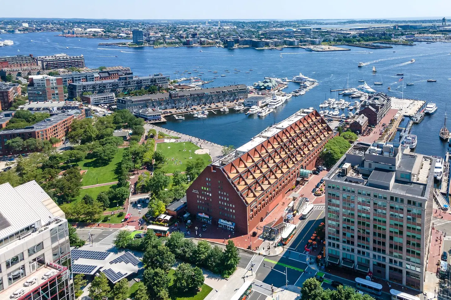 Boston Marriott Long Wharf EXTERIOR