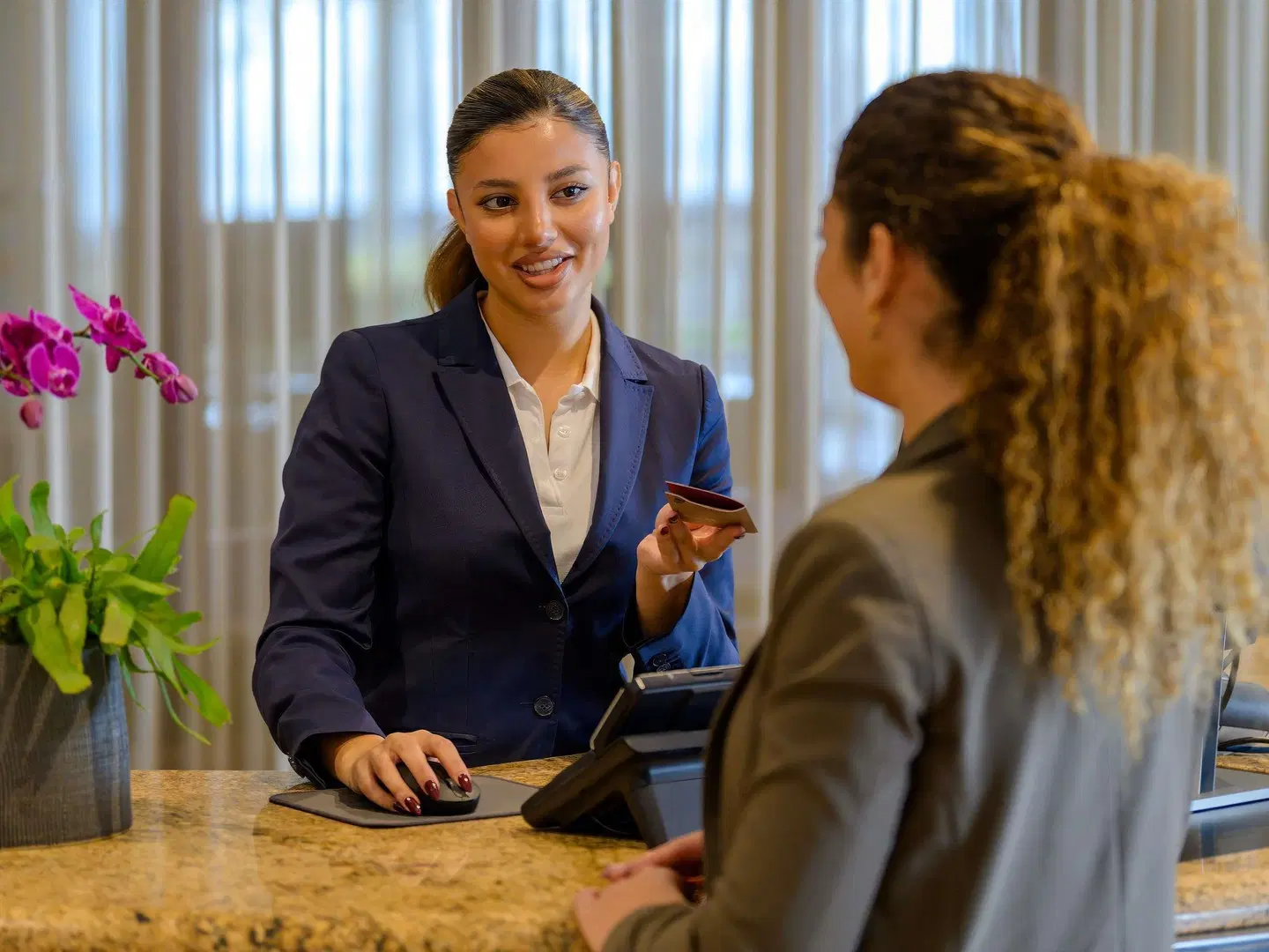 Mövenpick Lausanne PEOPLE