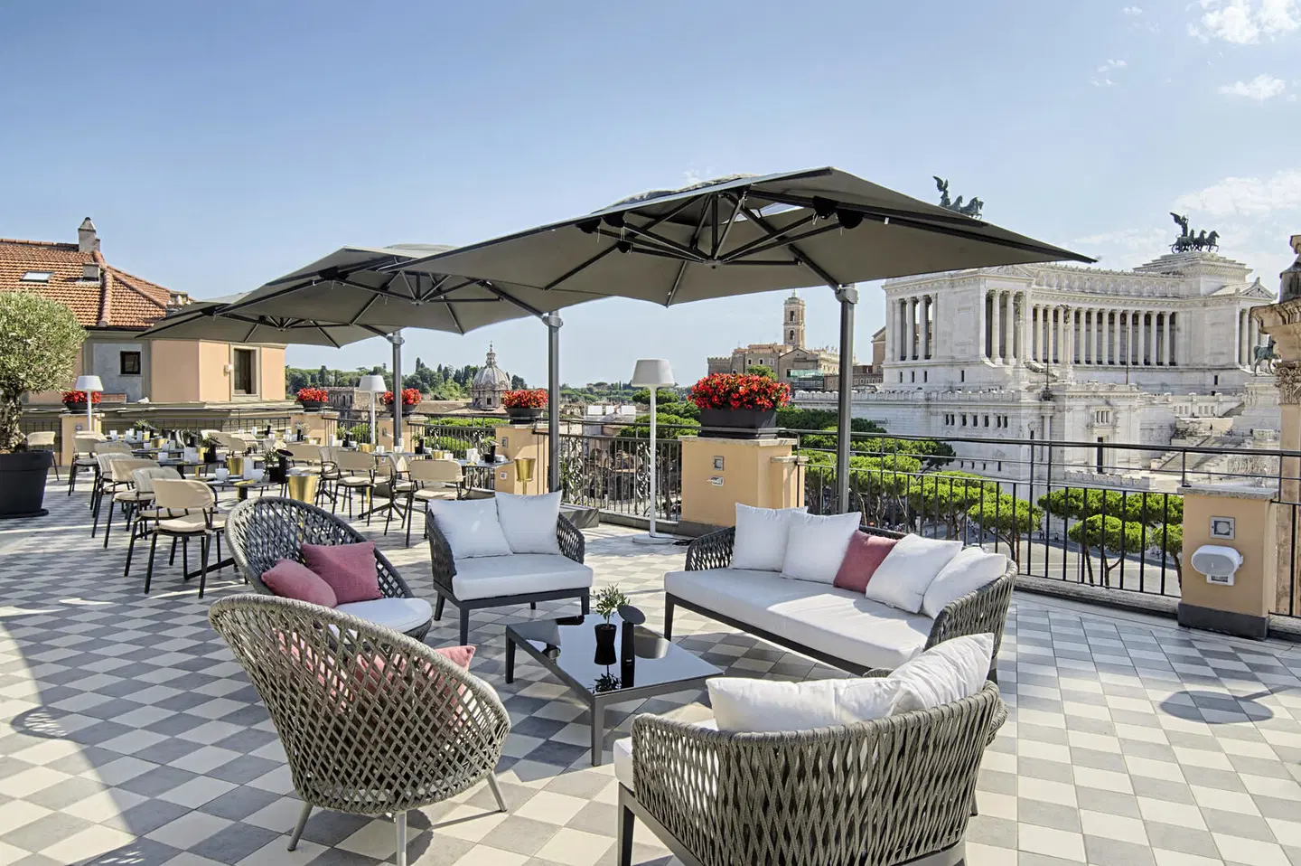 NH Collection Roma Fori Imperiali Terrasse