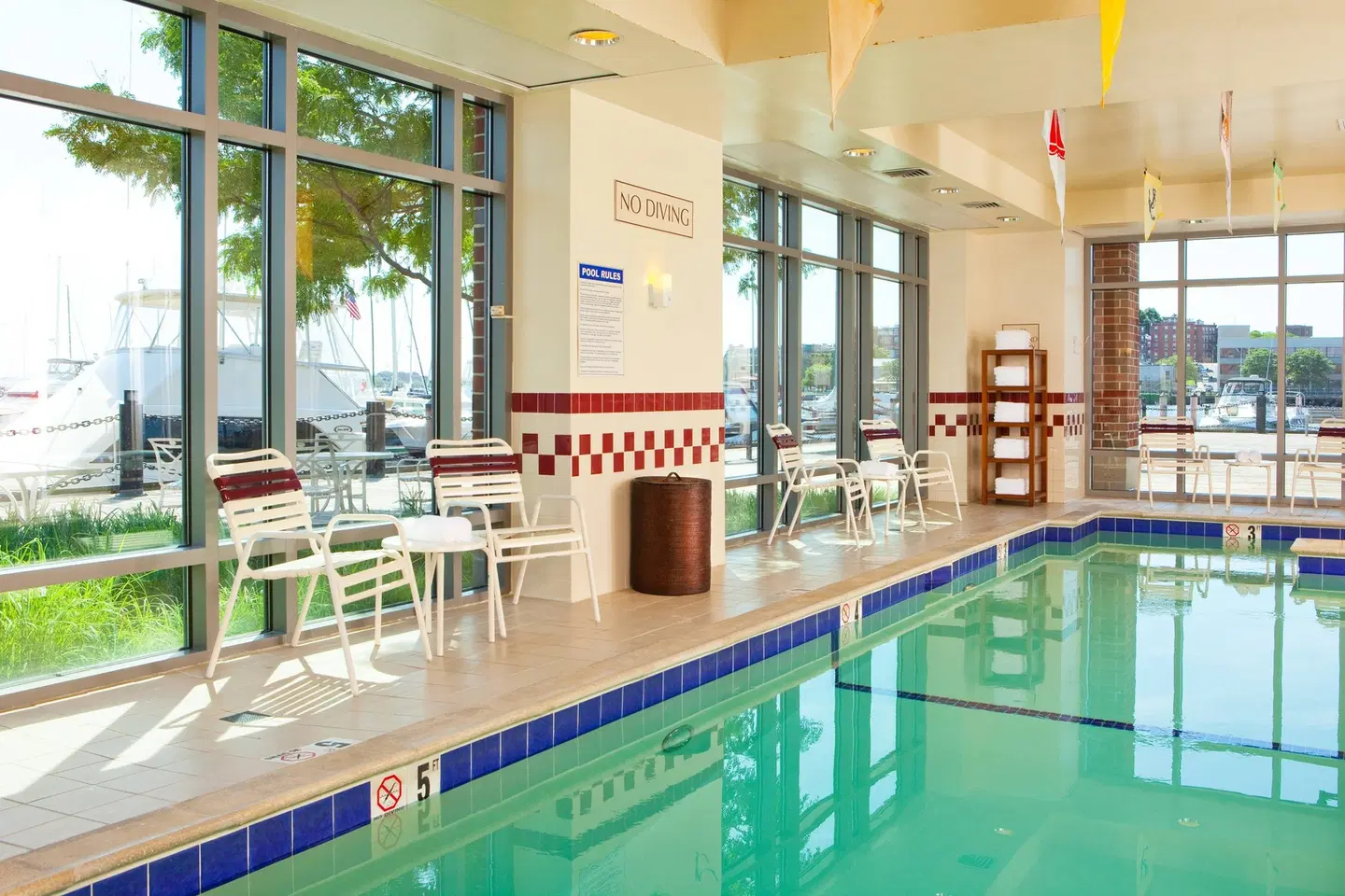 Residence Inn by Marriott Boston Harbor on Tudor Wharf Hallenbad