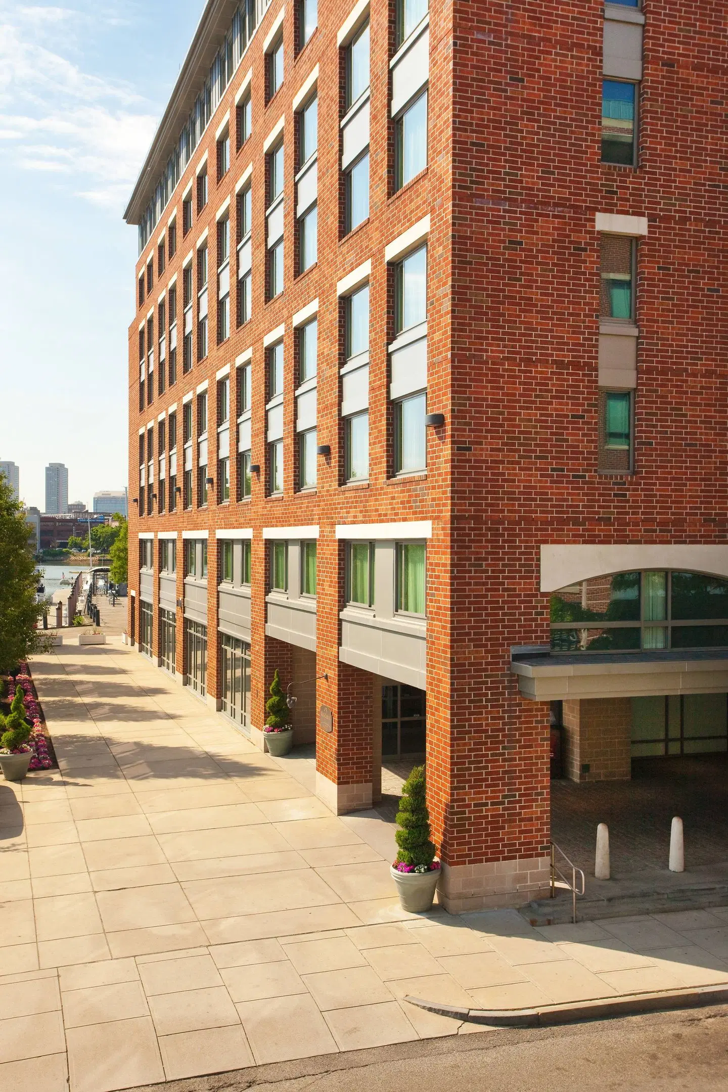 Residence Inn by Marriott Boston Harbor on Tudor Wharf EXTERIOR