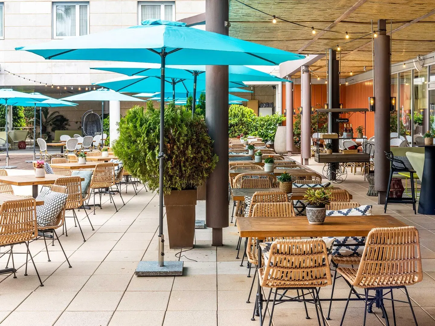 Novotel Barcelona Cornella Hotel Terrasse