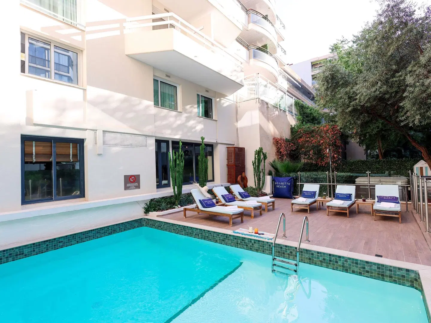 Hôtel Croisette Beach Cannes - MGallery OUTDOOR_POOL