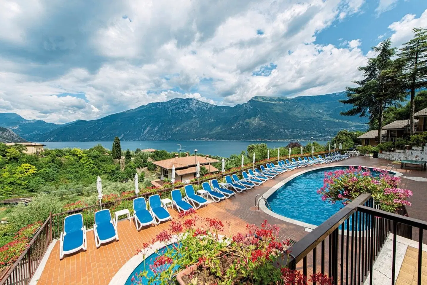 Residence Oasi OUTDOOR_POOL