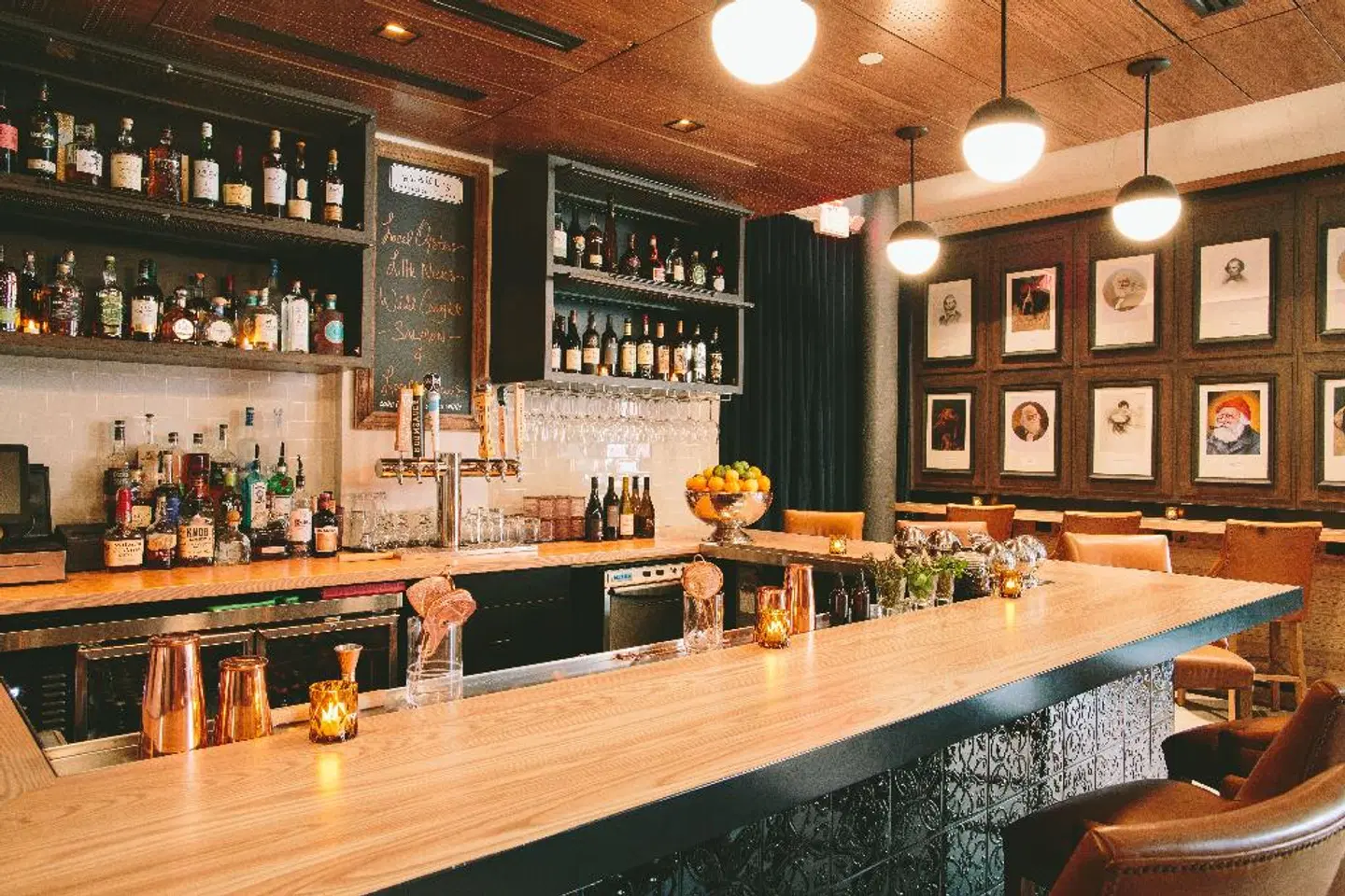 Hotel Indigo Boston Garden by IHG Bar