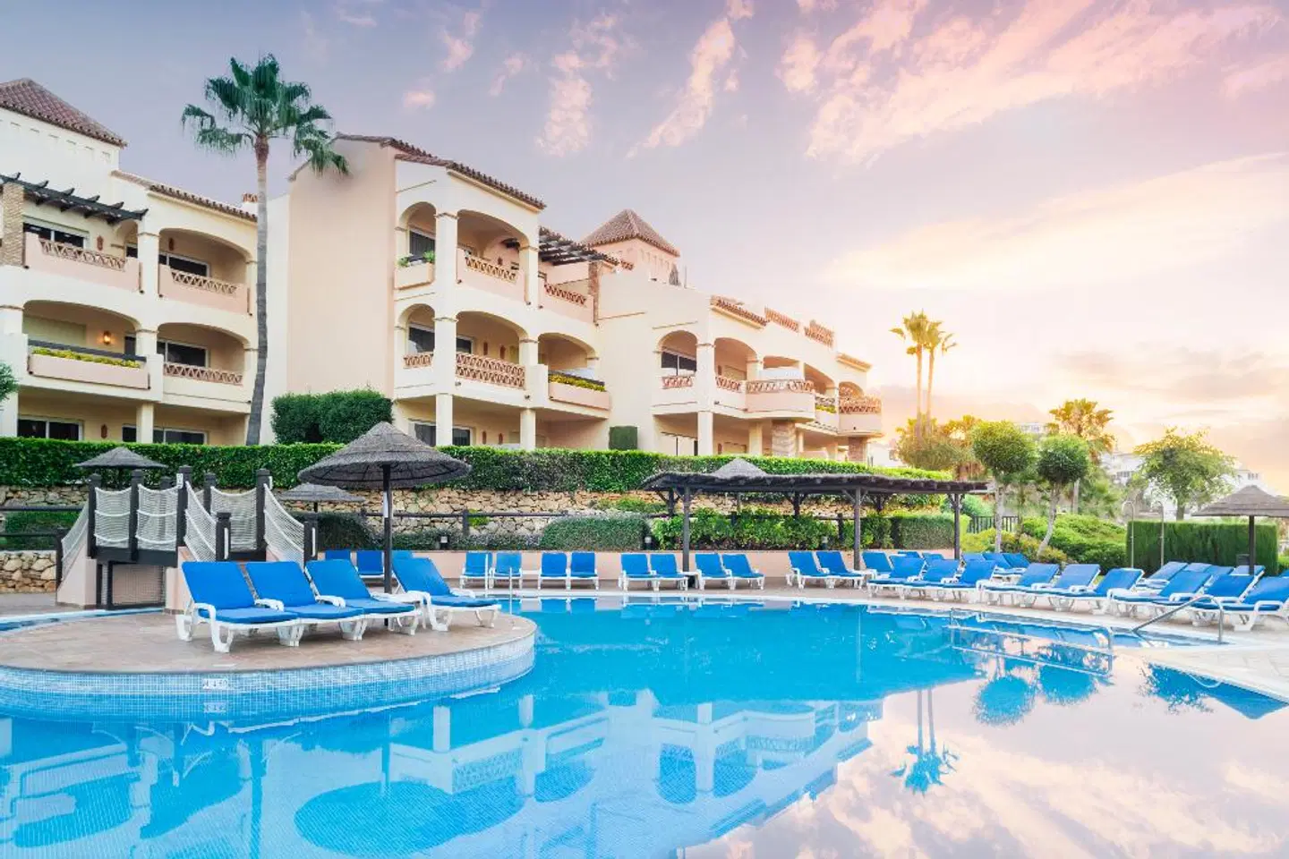 Wyndham Grand Costa del Sol OUTDOOR_POOL