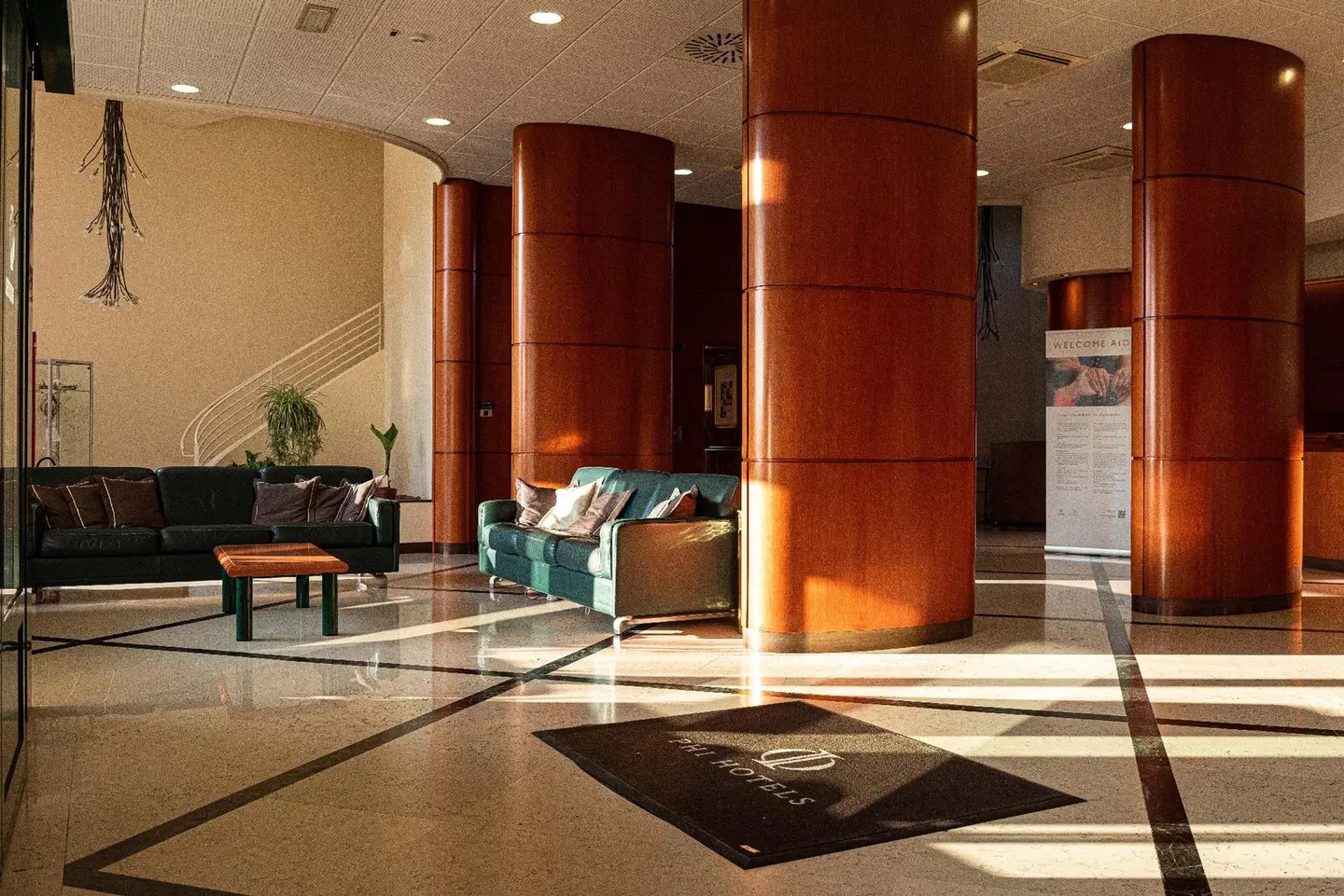 Phi Hotel Emilia LOUNGE_LOBBY