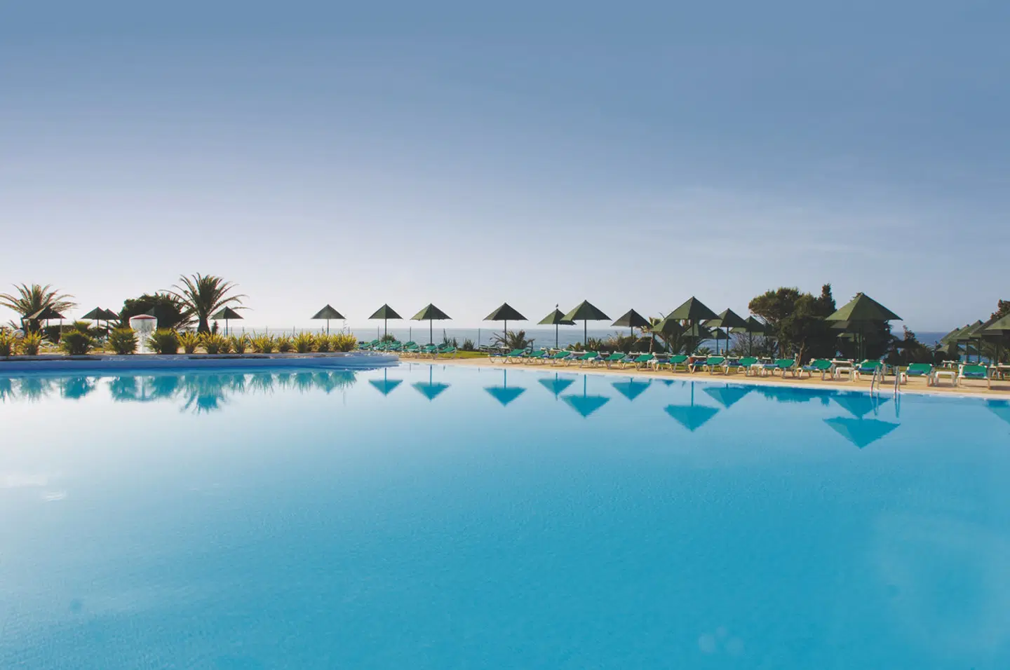 Pestana Viking Beach & Golf Resort OUTDOOR_POOL