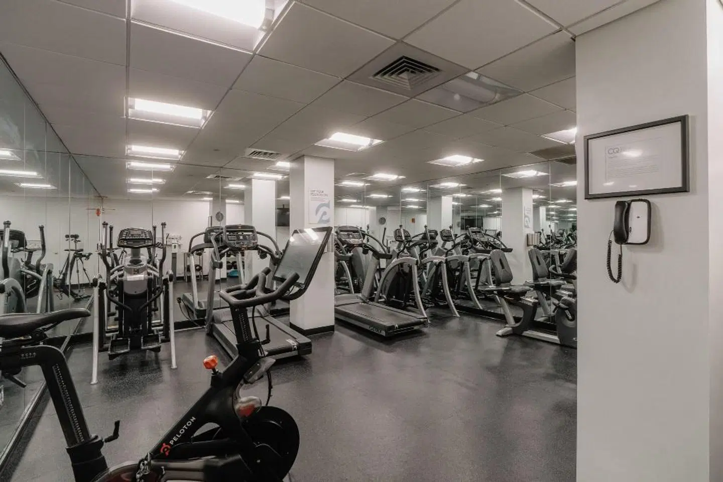 Club Quarters in Boston SPORTS_AND_LEISURE