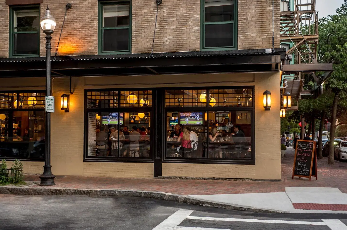Staypineapple, A Delightful Hotel, South End EXTERIOR