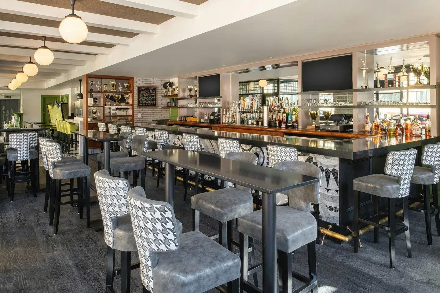 Staypineapple, A Delightful Hotel, South End Bar