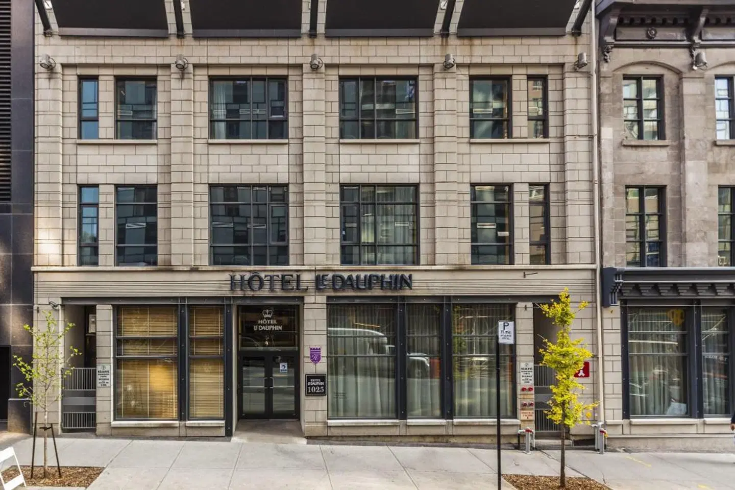 Le Dauphin Montréal Centre-Ville EXTERIOR