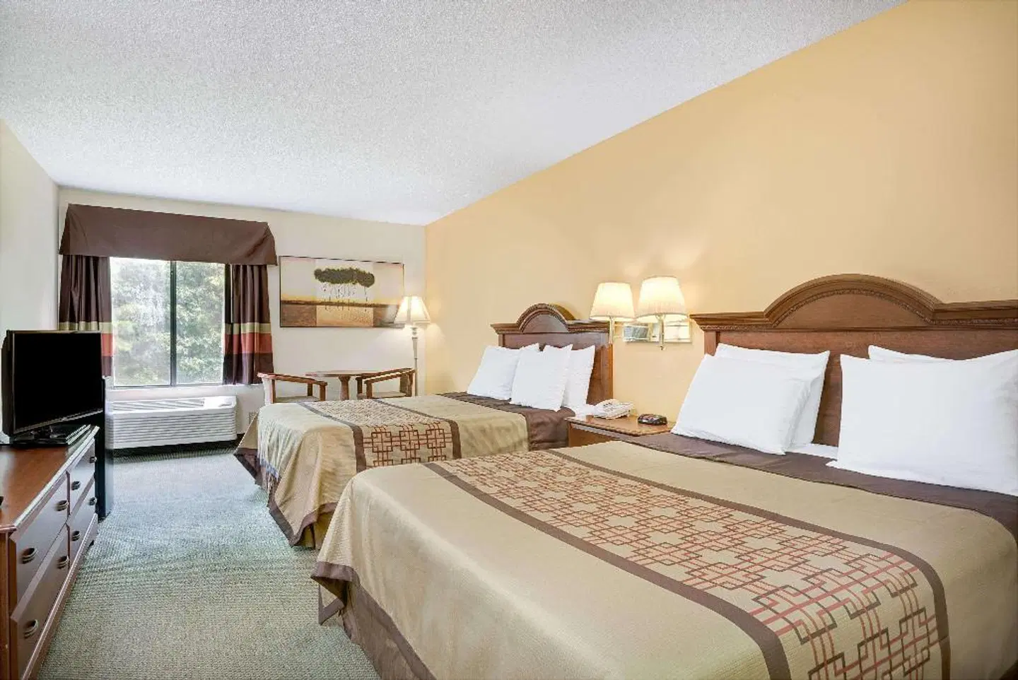 Days Inn by Wyndham Burlington East ROOM_EXAMPLE