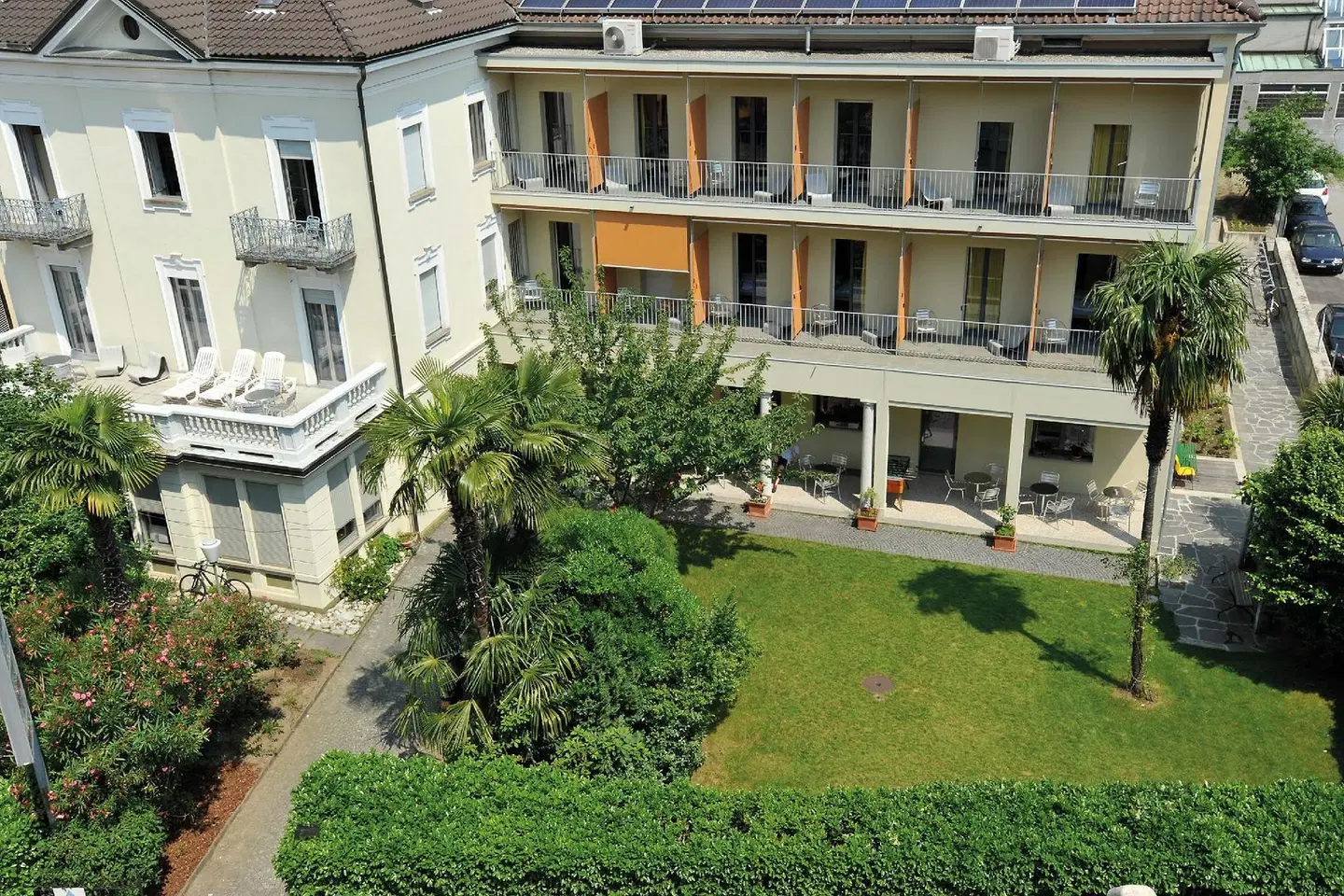 Locarno Youth Hostel EXTERIOR