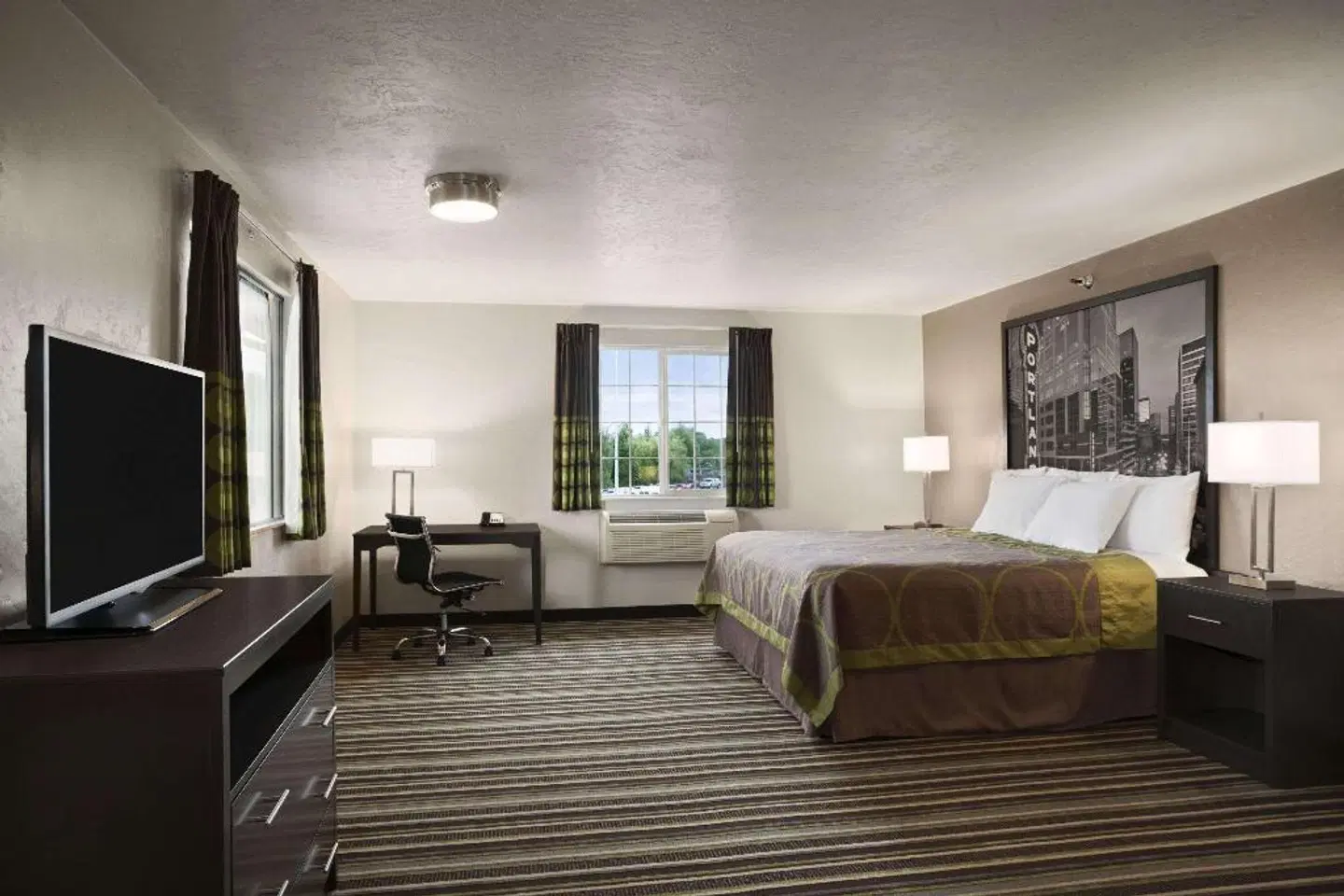 Super 8 Portland Airport HEALTH_BEAUTY