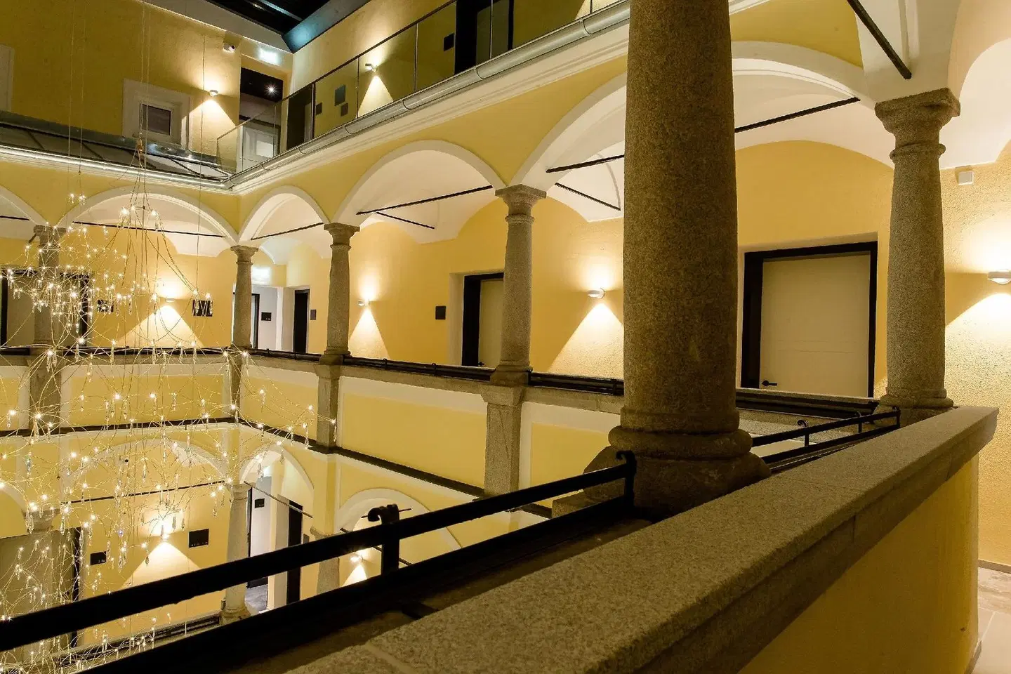 Motel One Linz-Hauptplatz Hallenbad
