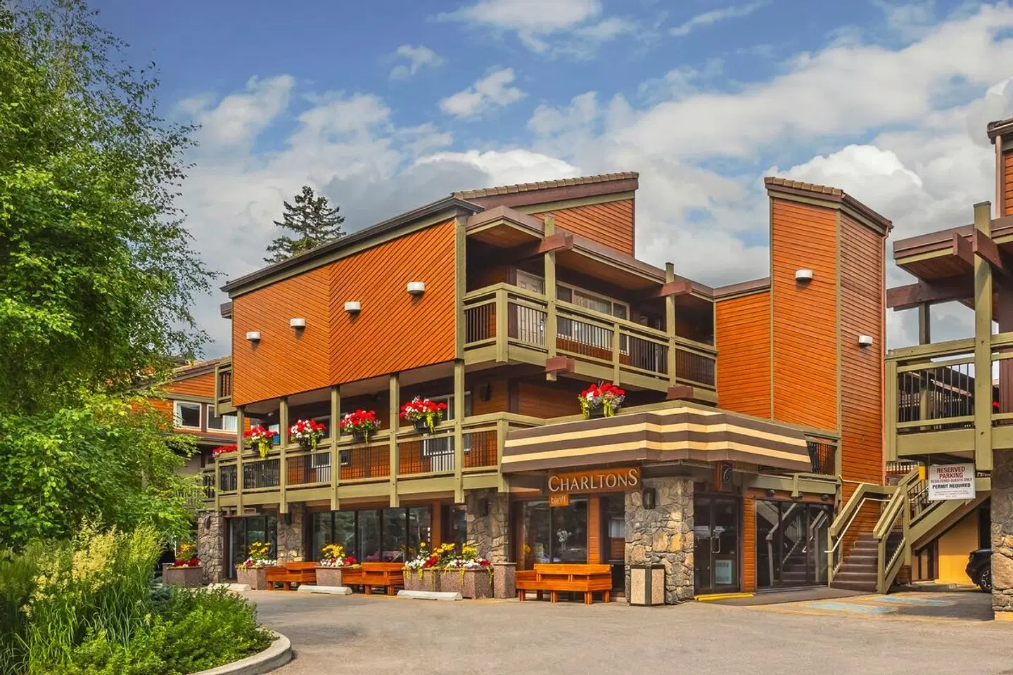 Charltons Banff EXTERIOR