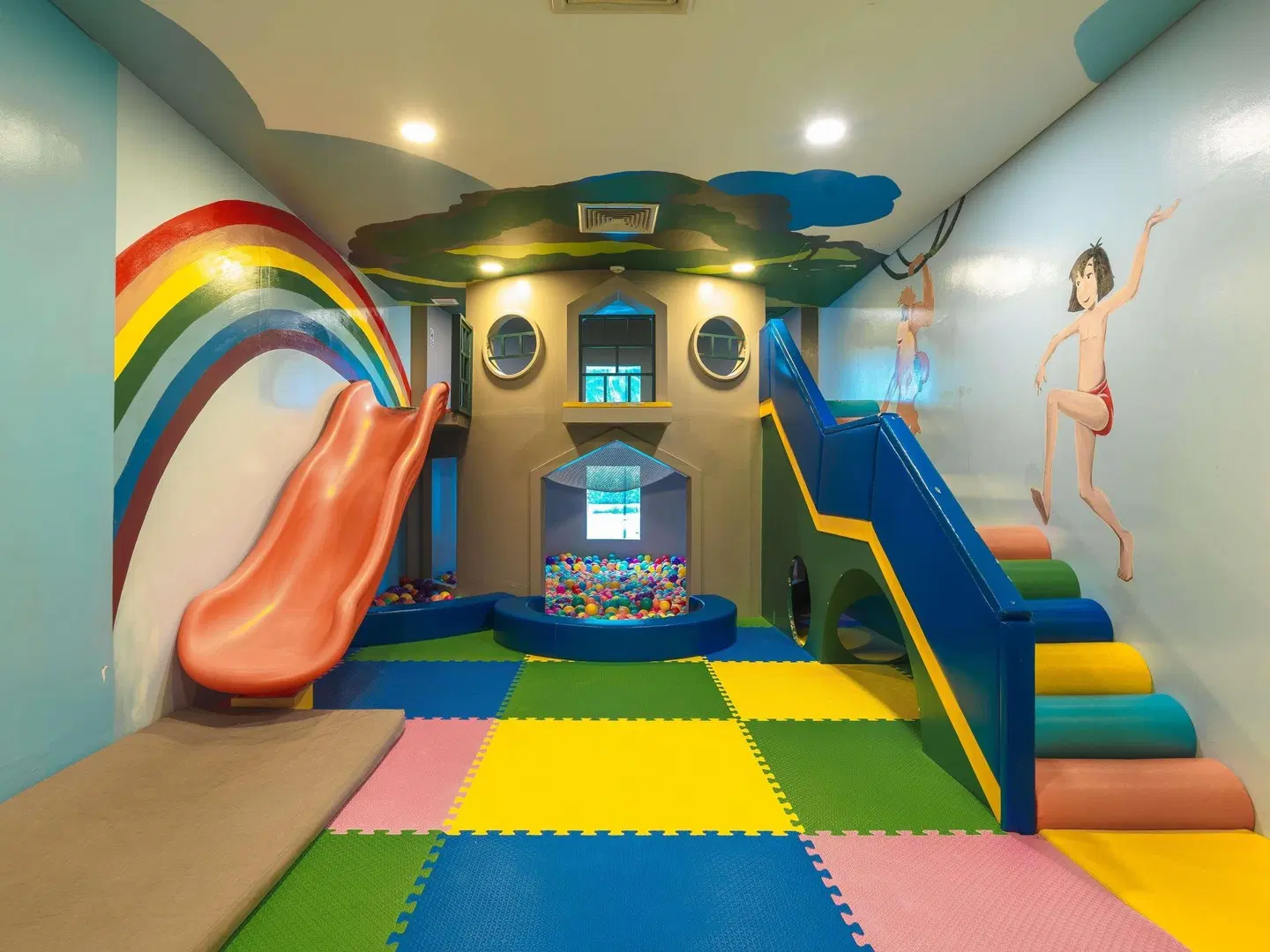 Splash Beach Resort SPORTS_AND_LEISURE
