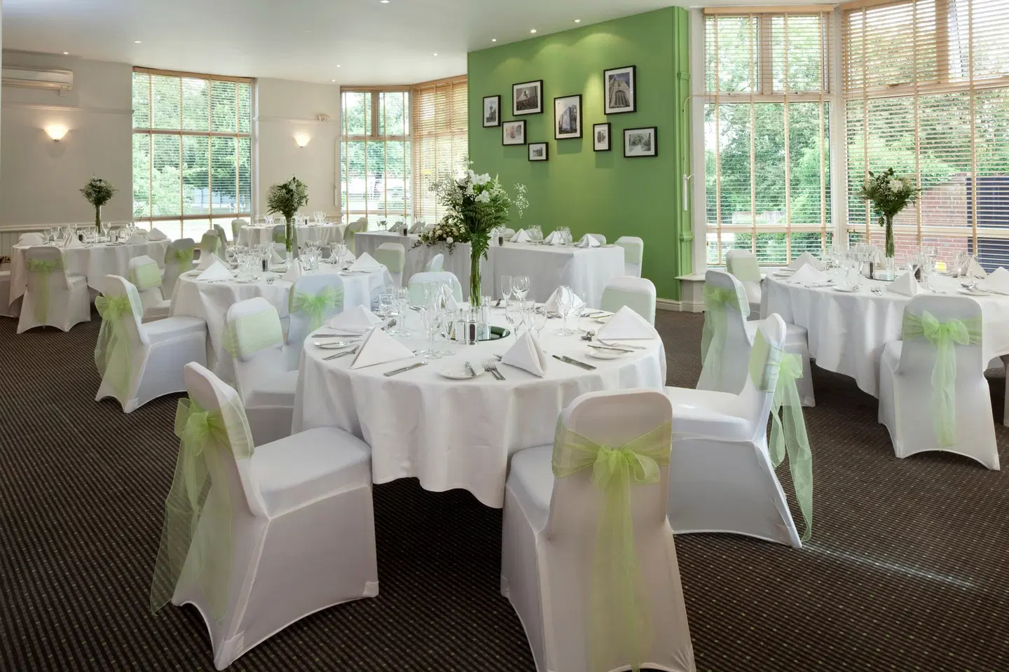 Holiday Inn Basingstoke by IHG Restaurant
