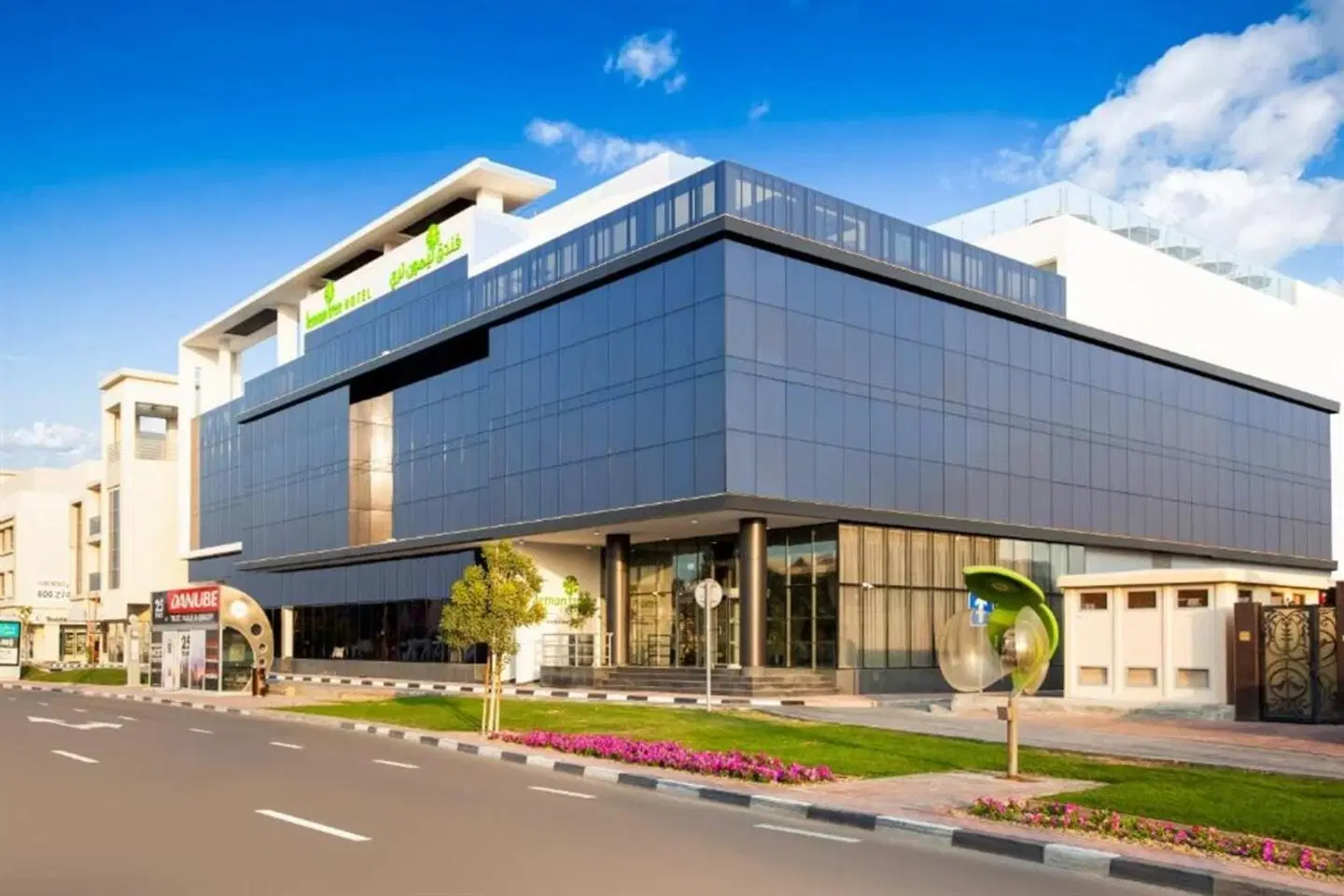 Lemon Tree Hotel, Dubai EXTERIOR