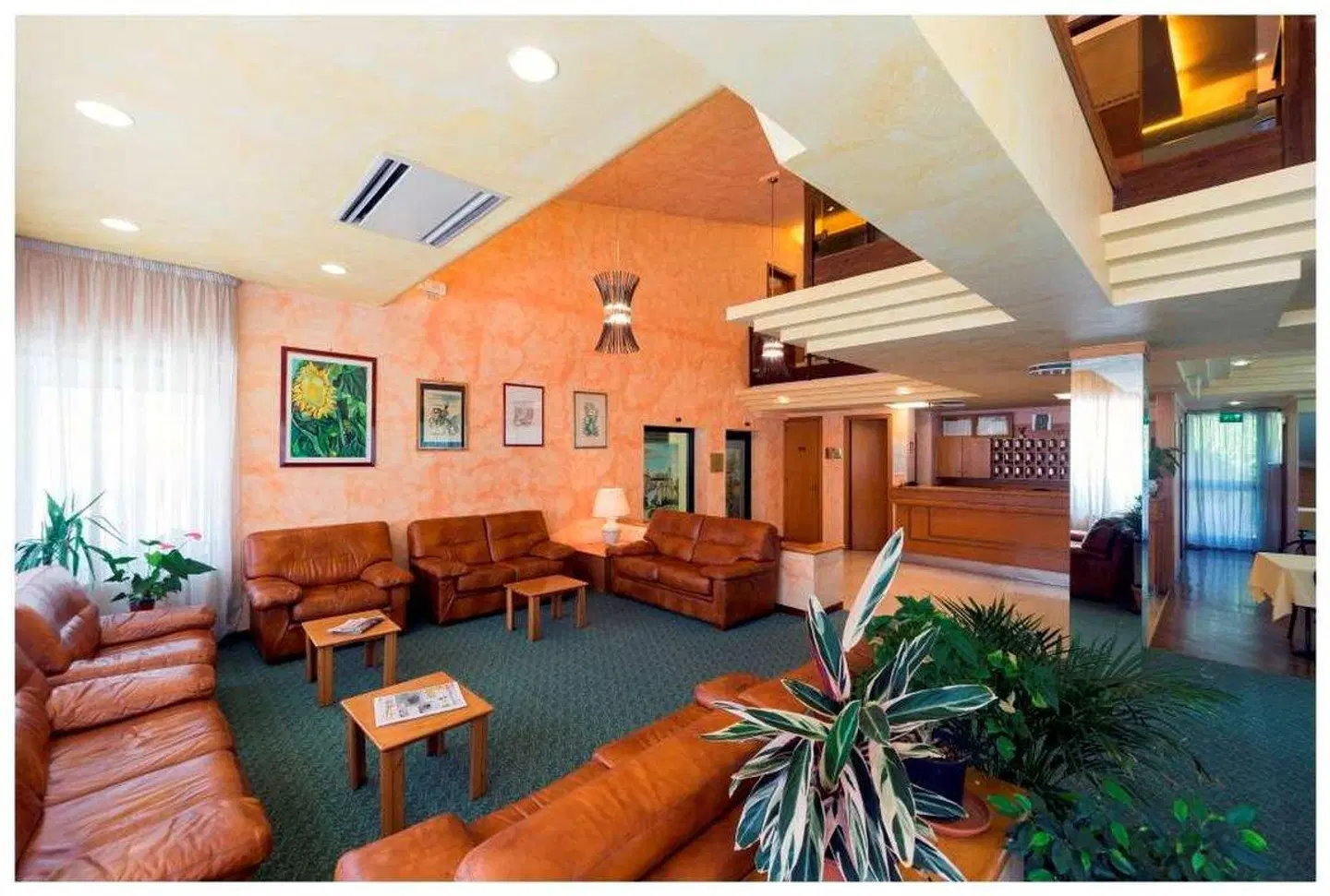 Pennile LOUNGE_LOBBY