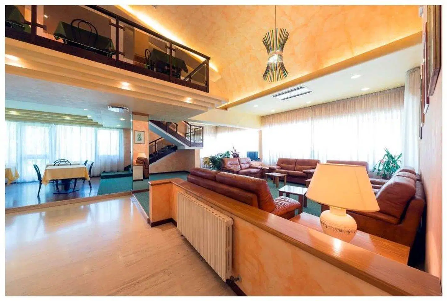 Pennile LOUNGE_LOBBY
