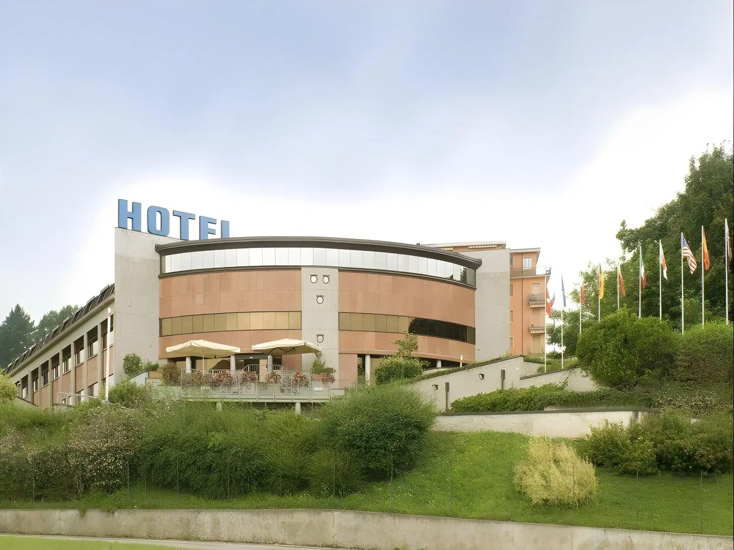Albavilla Hotel & Co. EXTERIOR