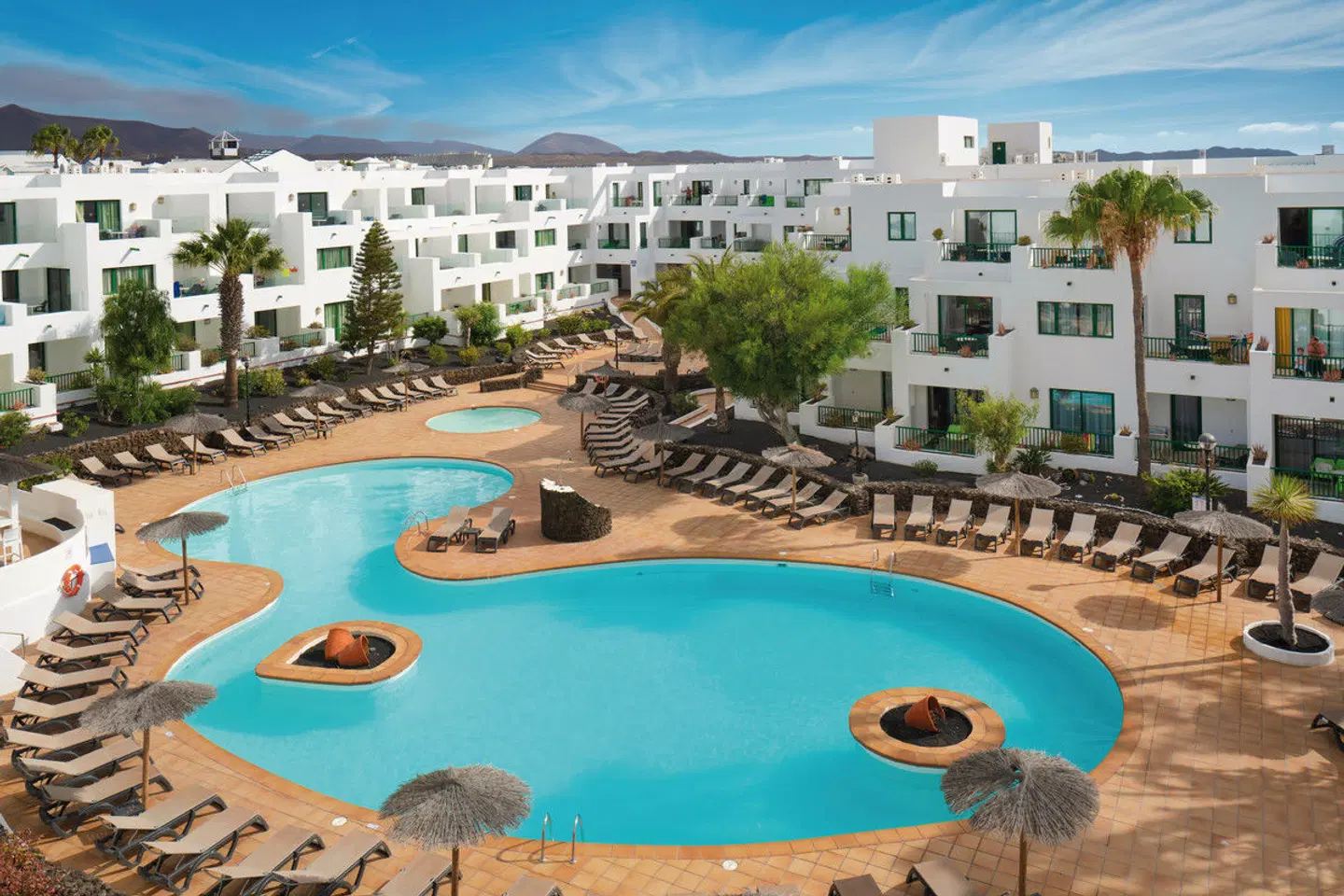 Galeon Playa by Seasense Hotels OUTDOOR_POOL