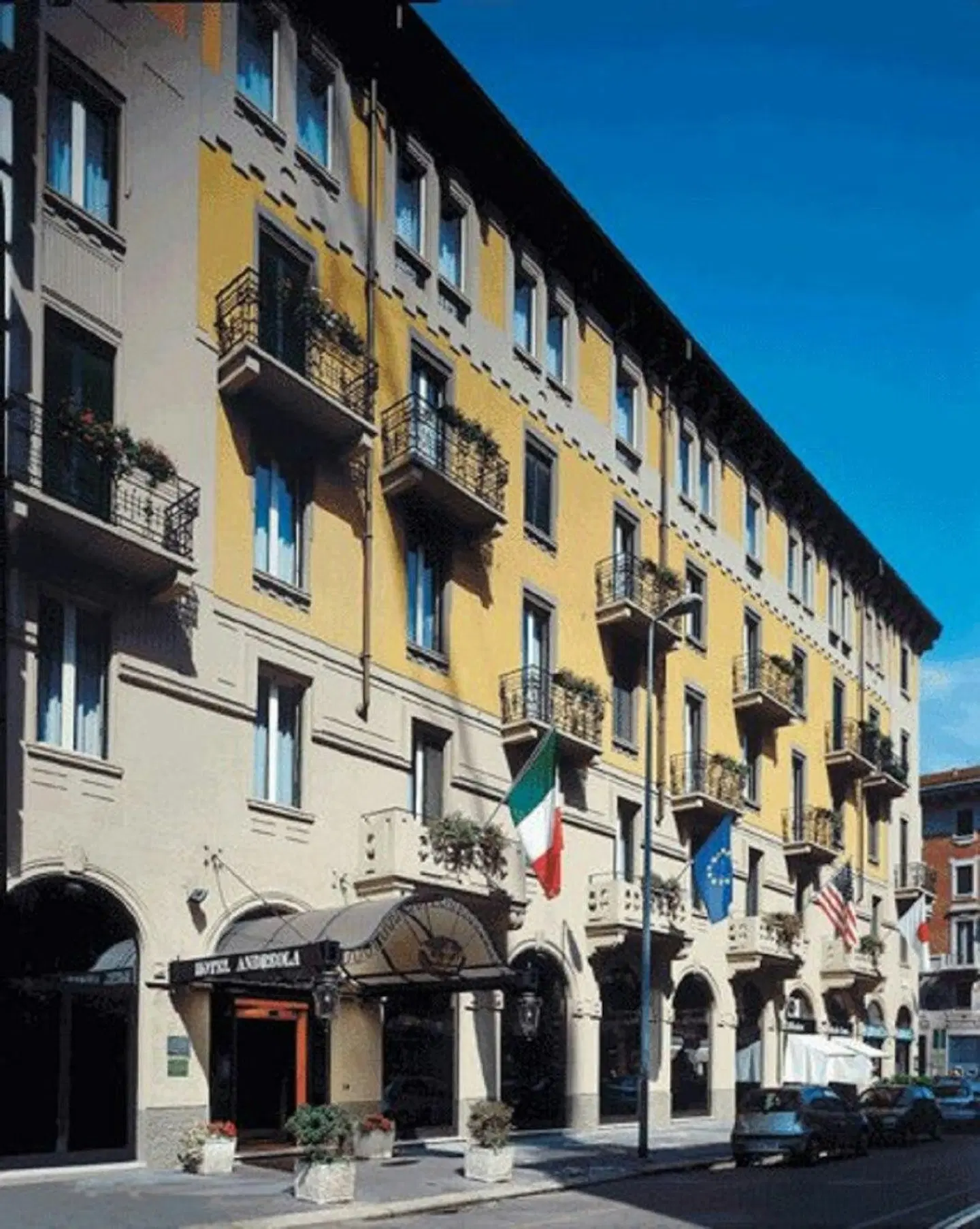 Andreola Central Hotel EXTERIOR