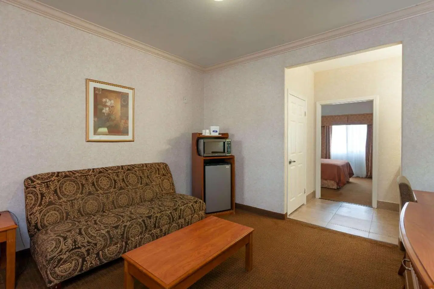 Howard Johnson by Wyndham Pico Rivera Hotel & Suites ROOM_EXAMPLE