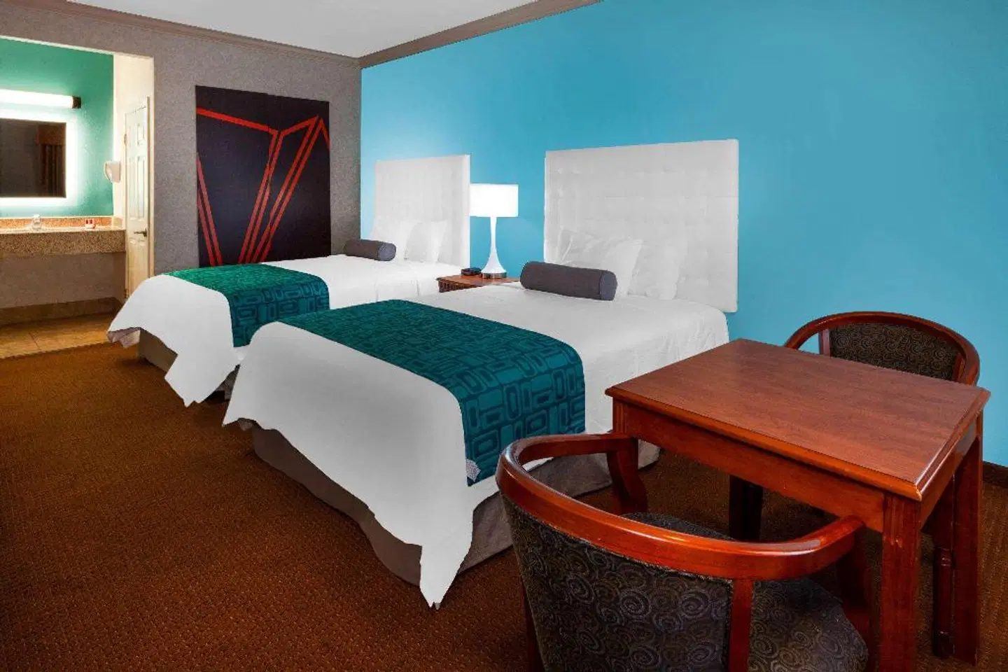 Howard Johnson by Wyndham Pico Rivera Hotel & Suites ROOM_EXAMPLE