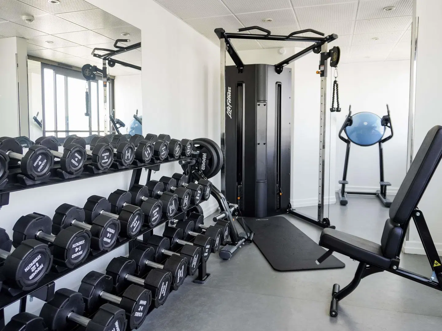 Mercure Paris Centre Eiffel Tower Hotel SPORTS_AND_LEISURE