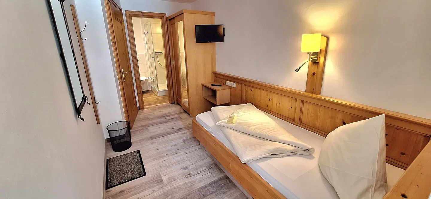 Hotel Heckelmiller ROOM_EXAMPLE