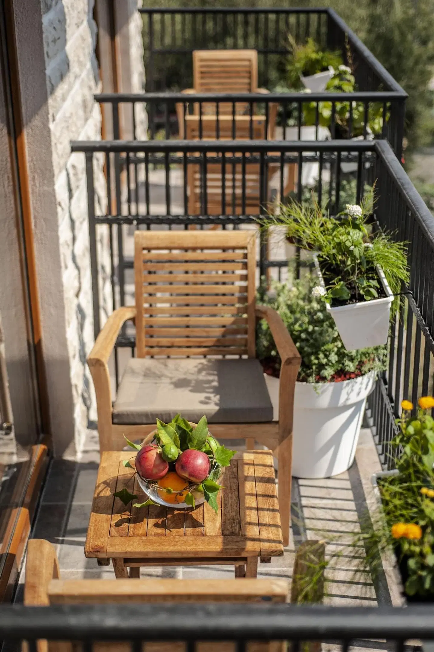 Twelve Terrasse